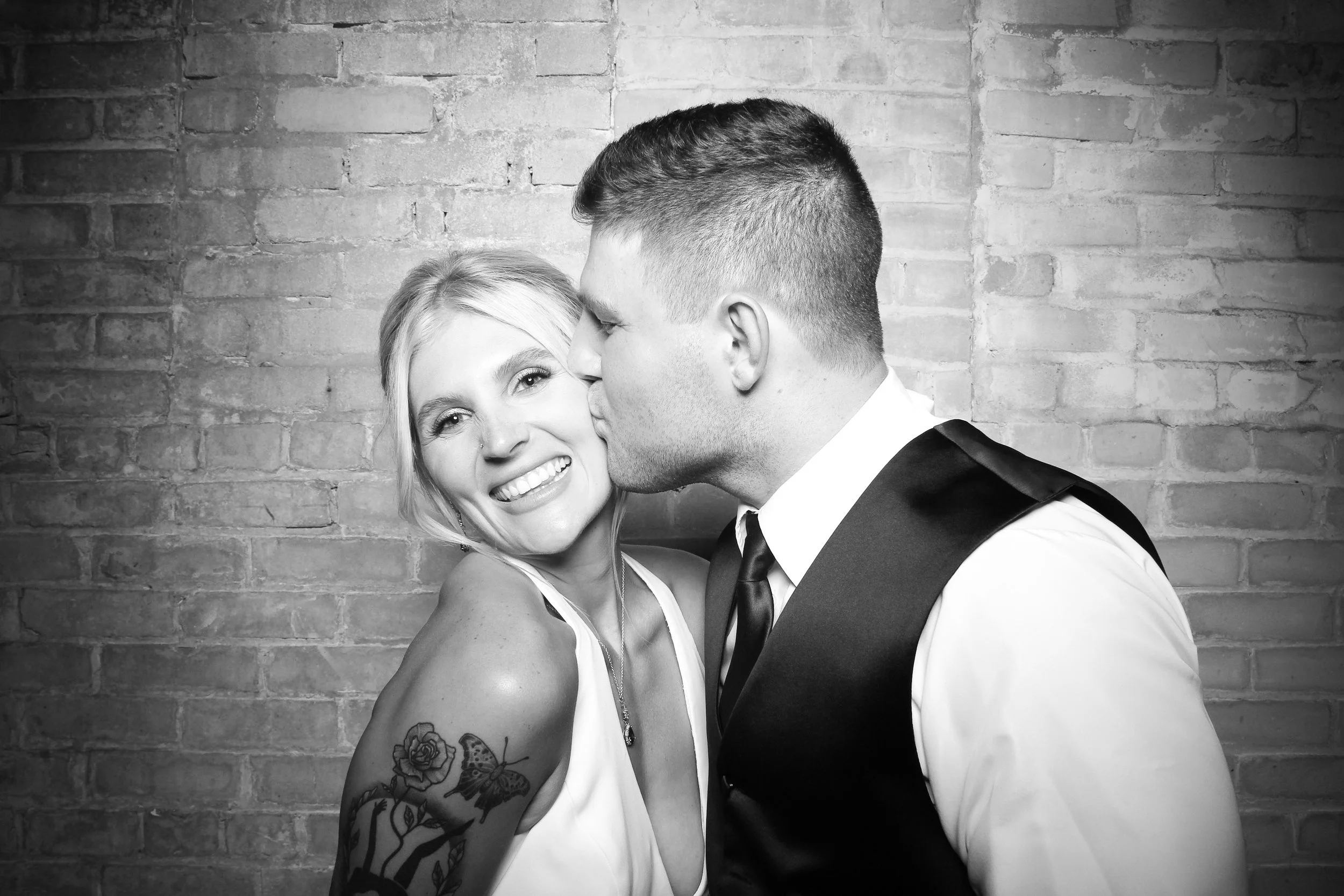 Journeyman_Distillery_Wedding_Photo_Booth_Old_Time_011.jpg
