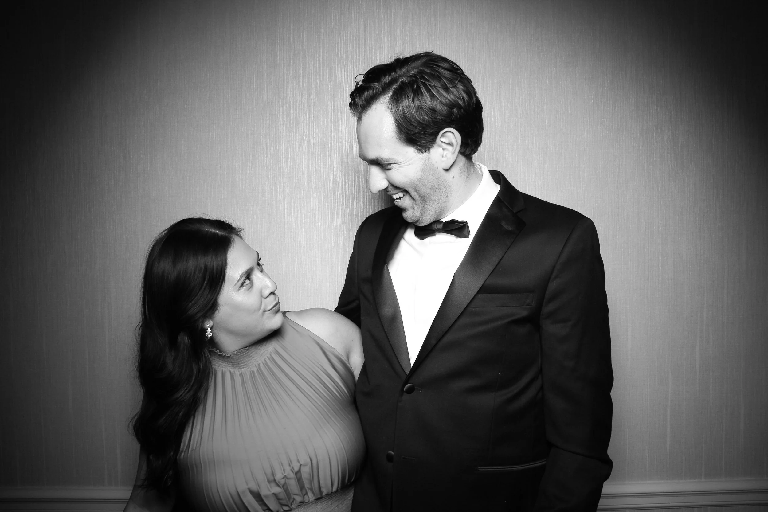 Voco_Hotel_Wolfpoint_Wedding_Photo_Booth_002.jpg
