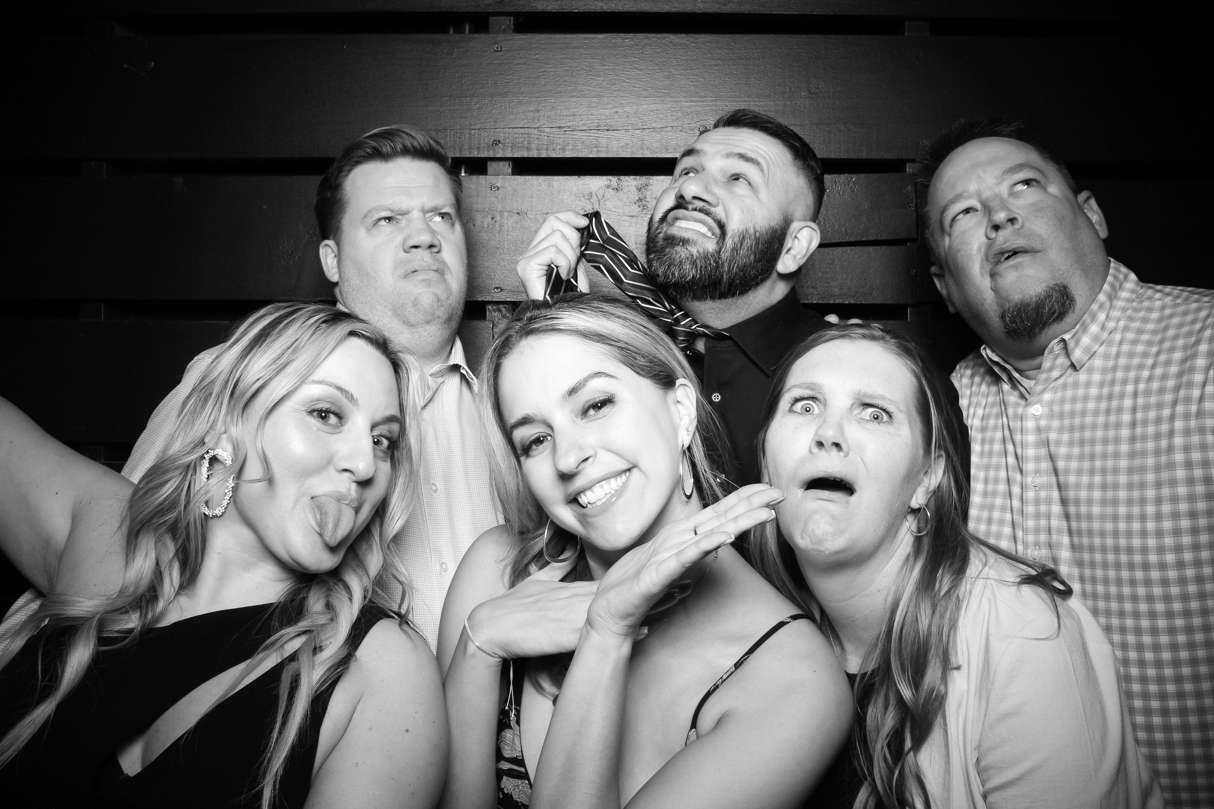 Fotio_Photo_Booth_Chicago_Winery_Clark_Street_Party_Family_Fun_Terrace_Superfans_River_North_15.jpg