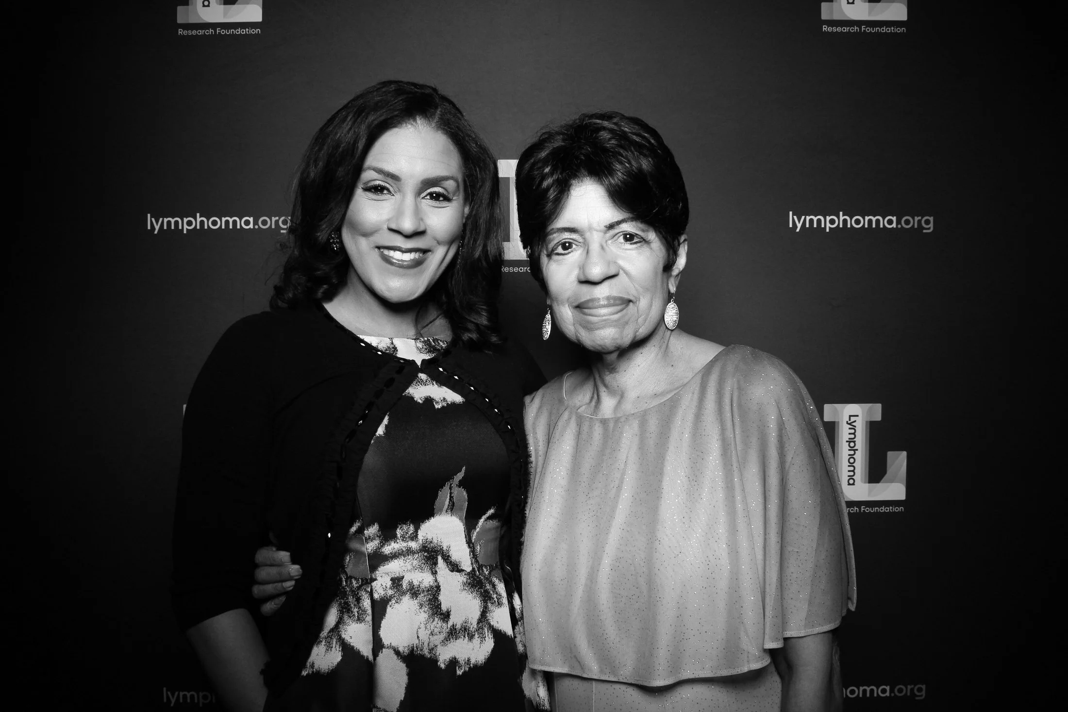 fotio-photobooth-portrait-casino-club-event-bw-9.jpg