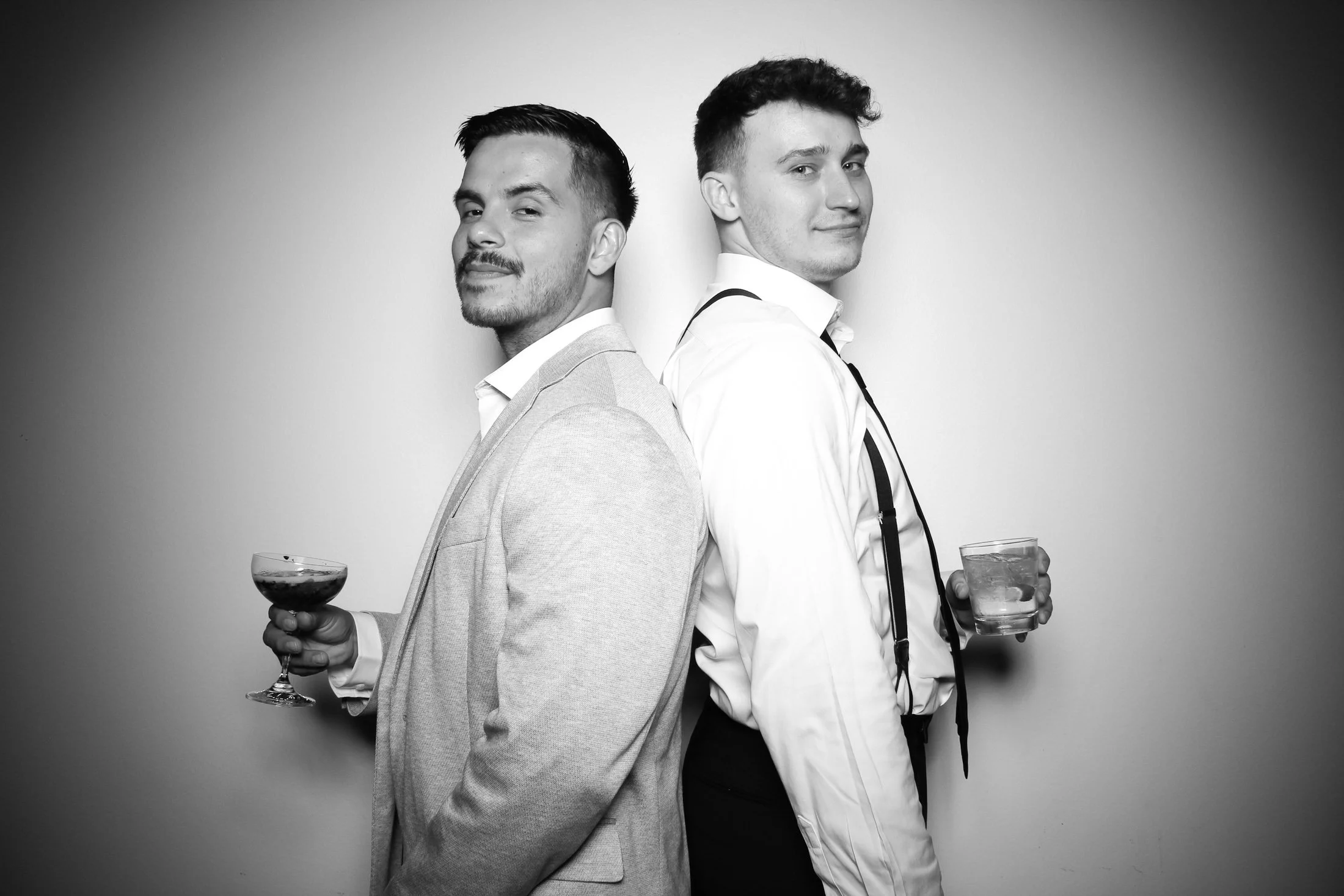 fotio-photobooth-portrait-bridgeport-arts-center-wedding-chicago-event-bw-12.jpg