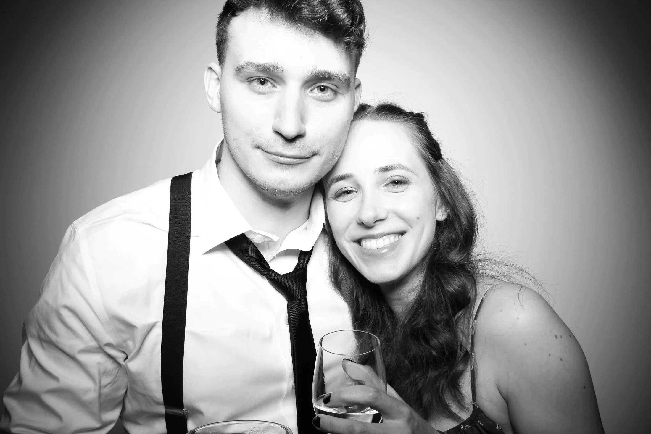 fotio-photobooth-portrait-bridgeport-arts-center-wedding-chicago-event-bw-15.jpg