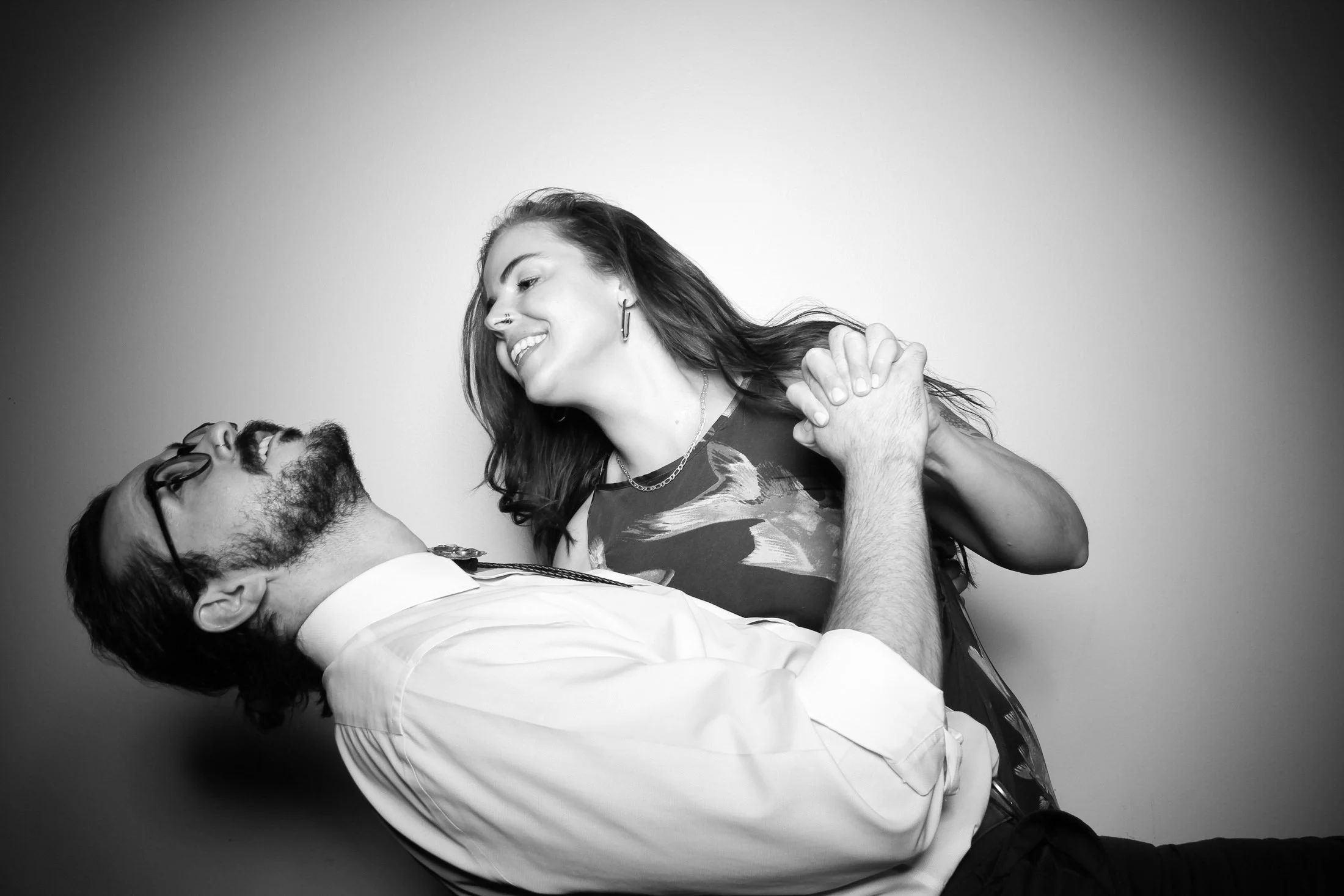 fotio-photobooth-portrait-bridgeport-arts-center-wedding-chicago-event-bw-20.jpg