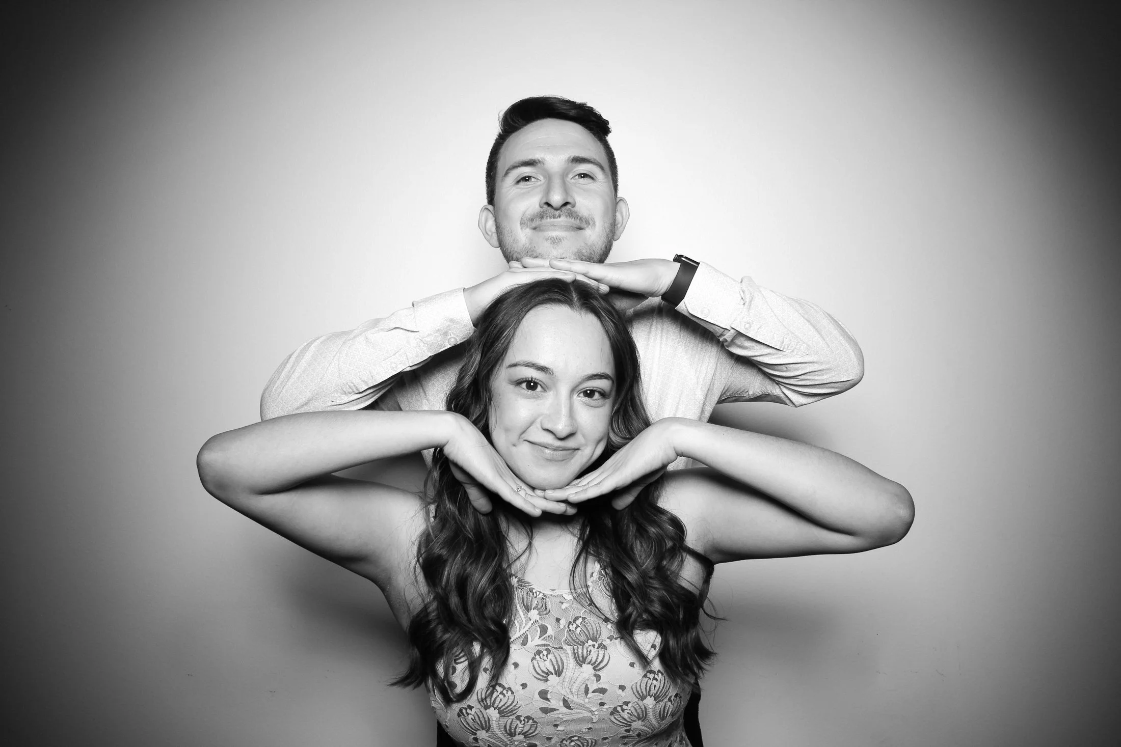 fotio-photobooth-portrait-bridgeport-arts-center-wedding-chicago-event-bw-21.jpg