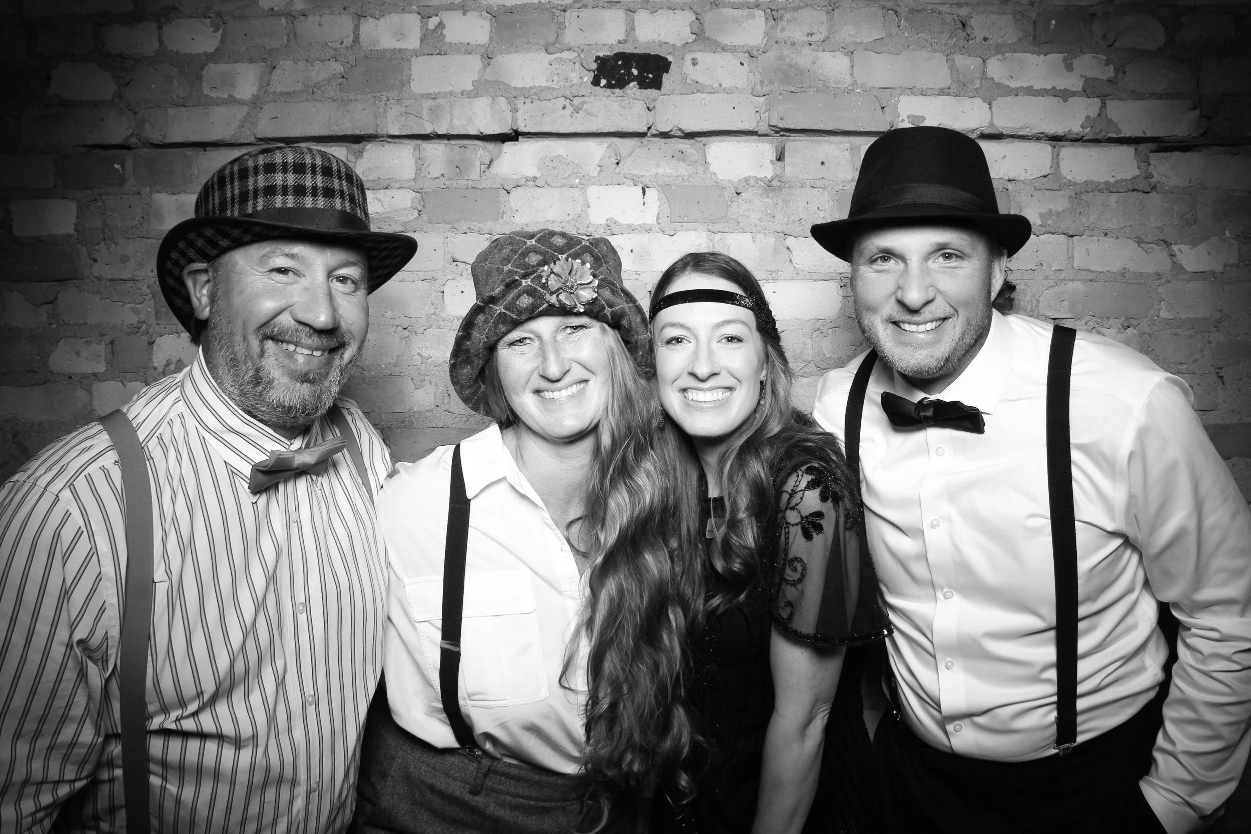 Fotio_Photobooth_Chicago_Fundraiser_Gala_Pets_Senior_Paws_Animals_Fun_Good_Cause_Elgin_Highland_Loft_Suburbs_02.jpg
