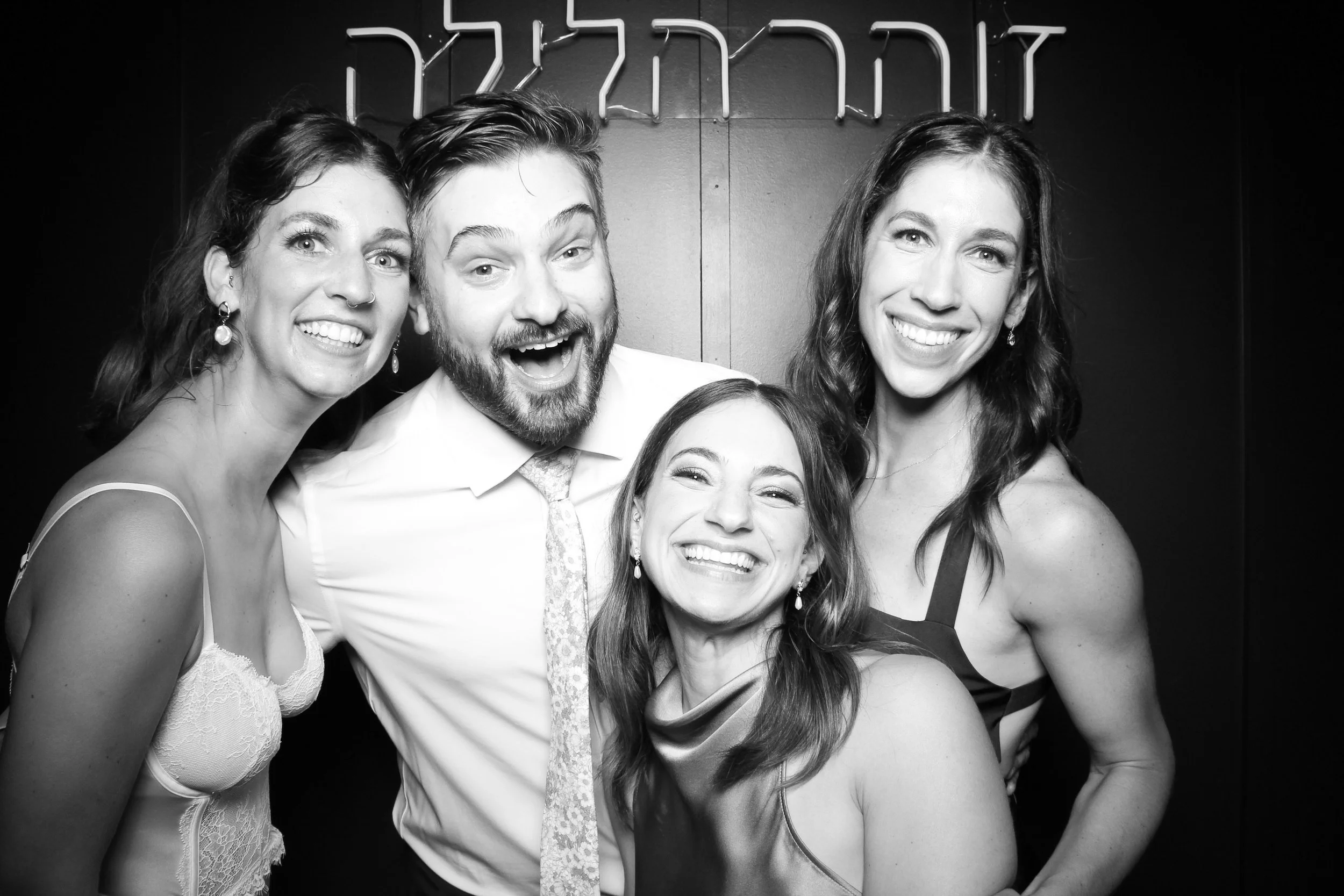 fotio-photobooth-wedding-photography-wildman-bt-chicago-5.jpg