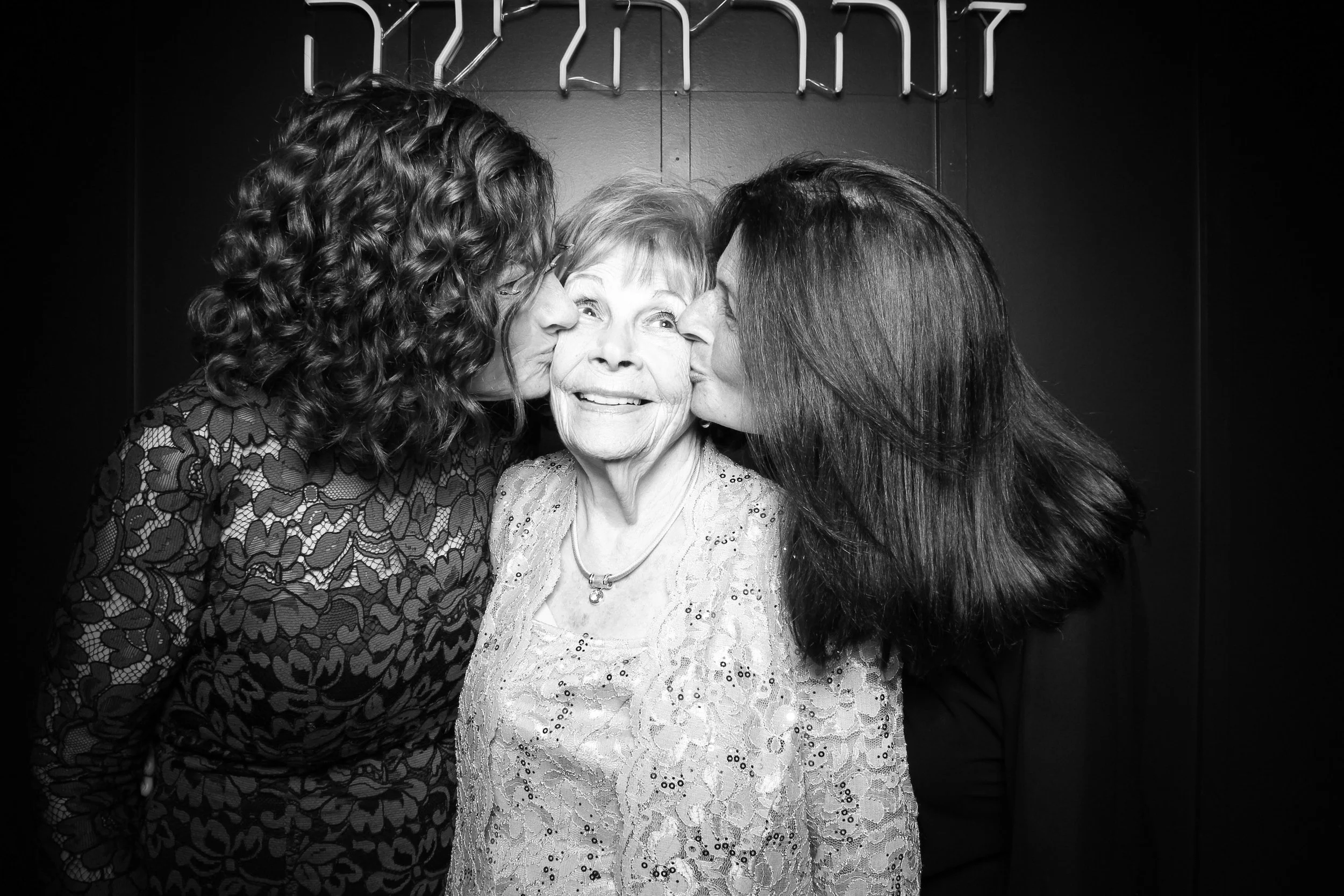 fotio-photobooth-wedding-photography-wildman-bt-chicago-15.jpg