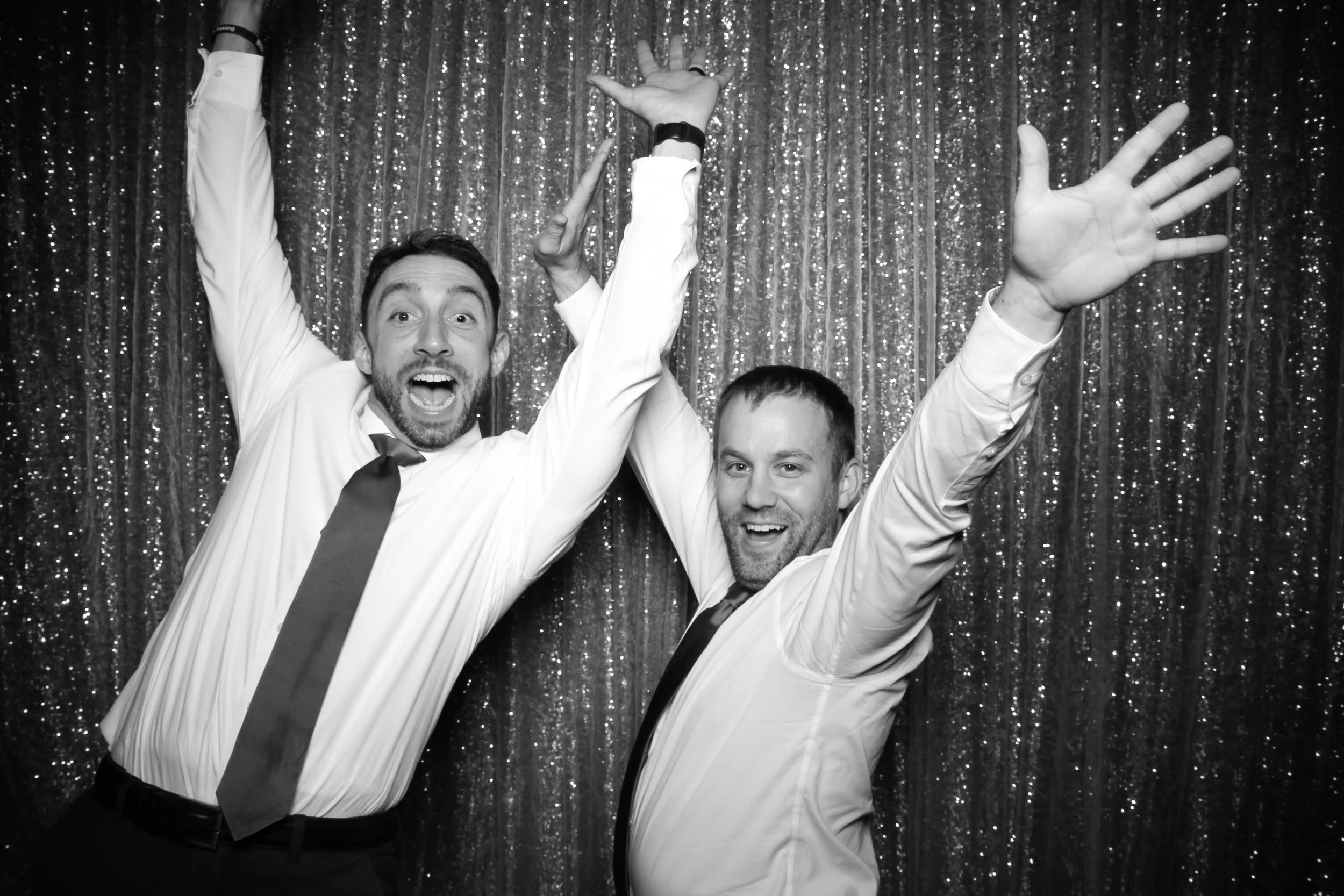 Mistwood_Golf_Course_Wedding_Reception_Photo_Booth_007.jpg