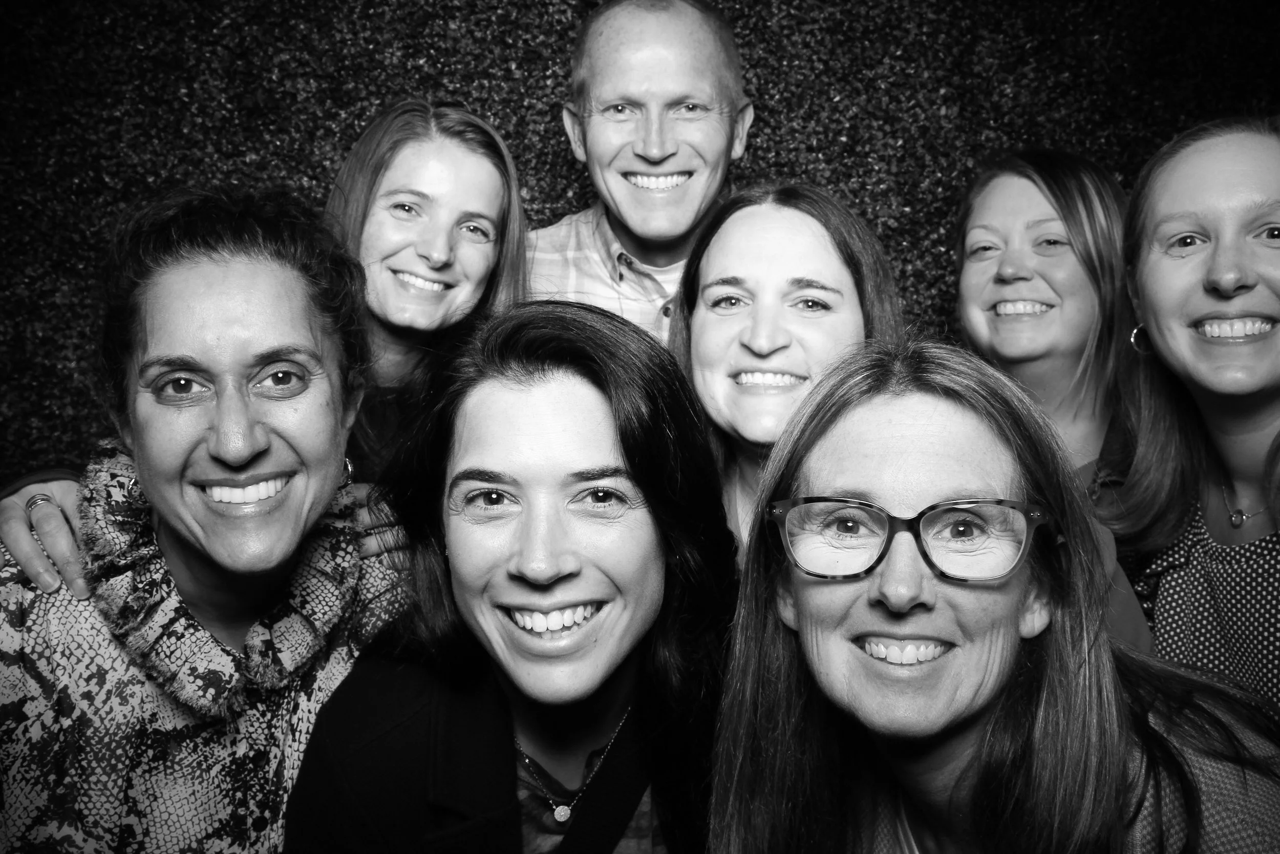 Pinstripes_Northbrook_Reception_All_Seasons_Room_Photo_Booth_007.jpg