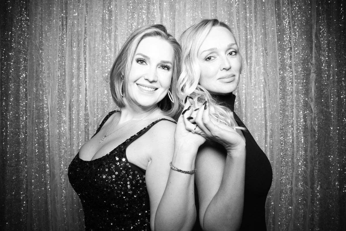 fotio-chicago-photobooth-vintage-bw--5.jpg