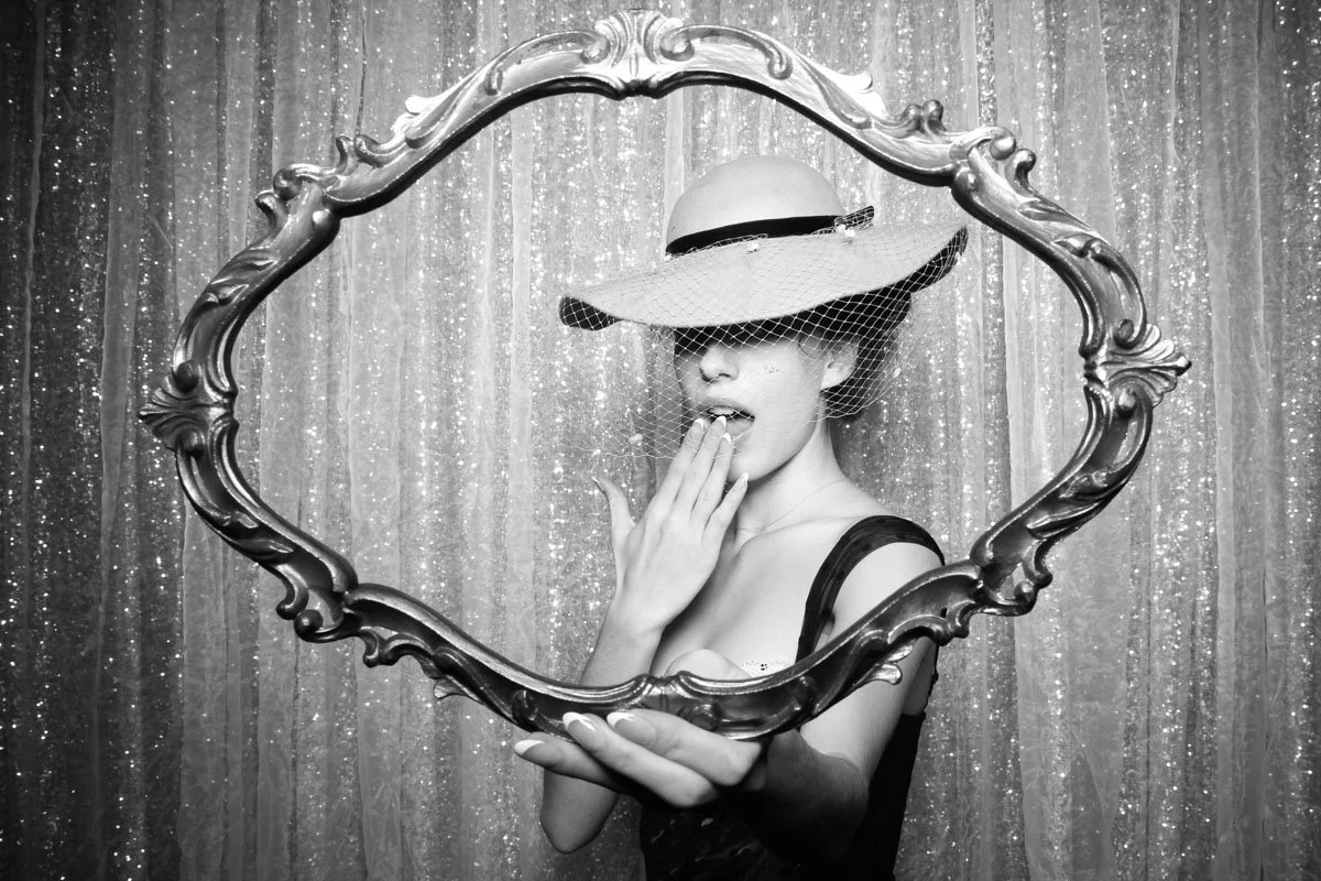 fotio-chicago-photobooth-vintage-bw--15.jpg