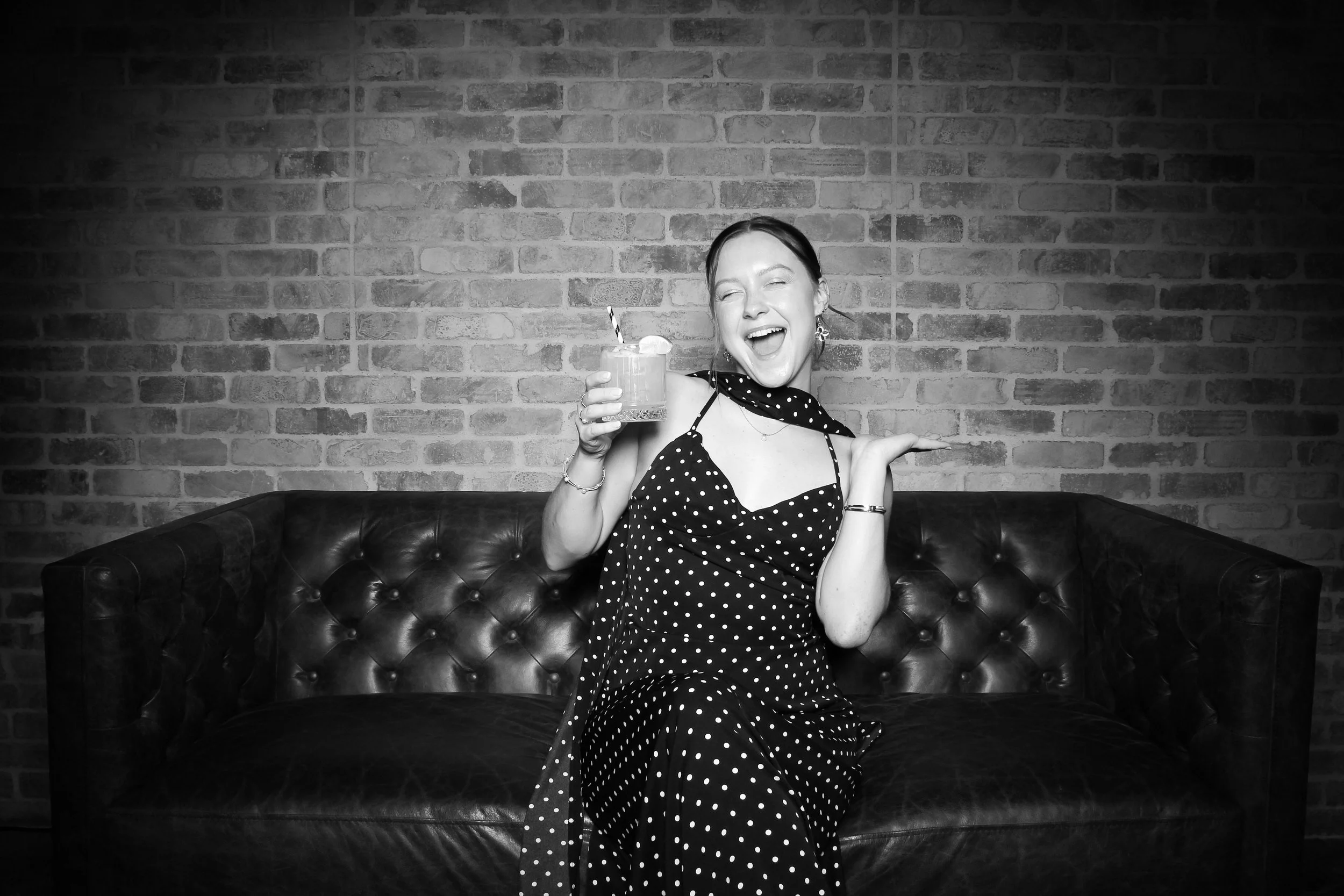 The_Exchange_Wedding_Downtown_Chicago_Venue_Vogue_Glam_Photo_Booth_Rental_023.jpg
