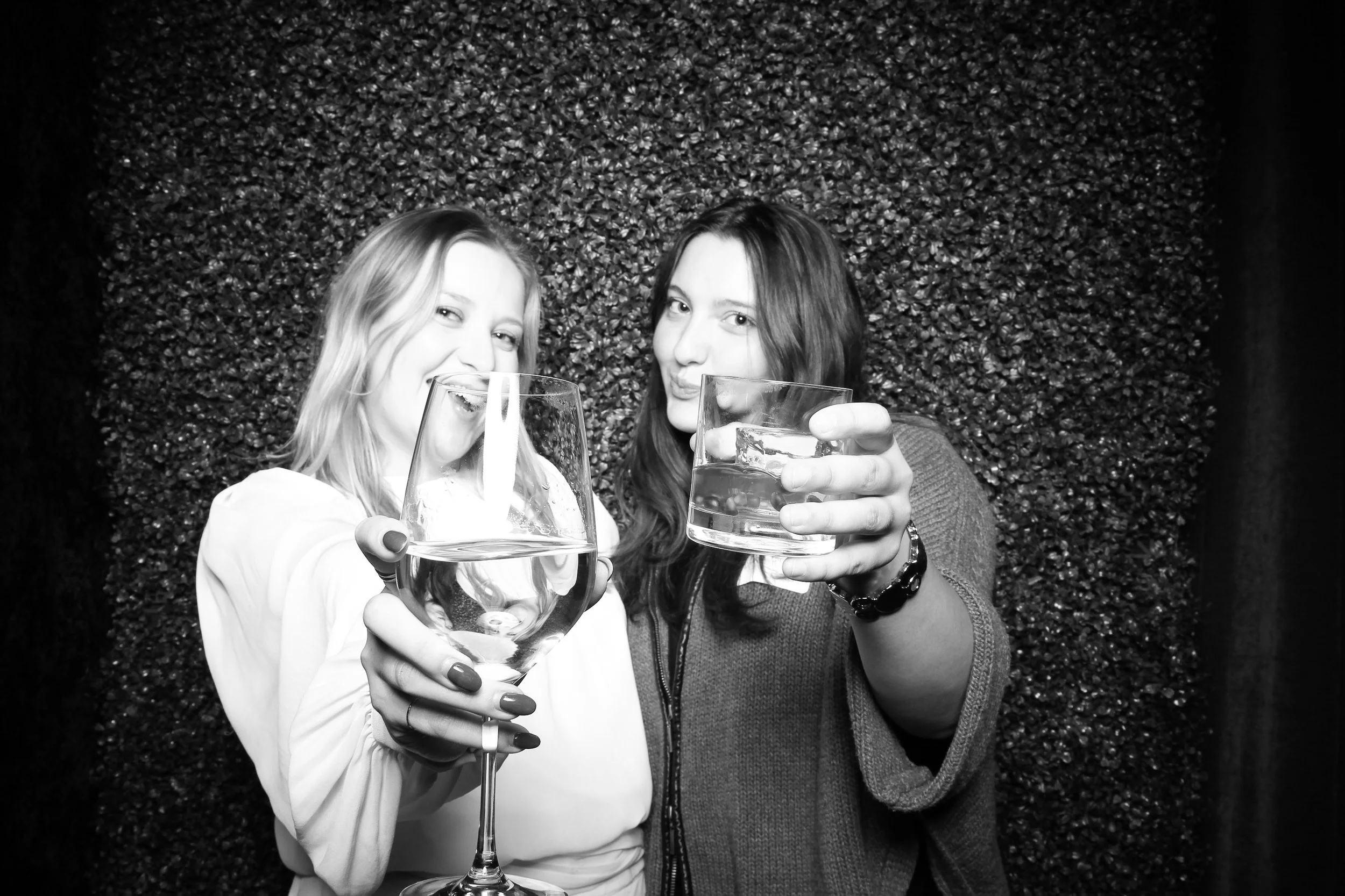 Ivy_Room_Chicago_Corporate_Holiday_Party_Photo_Booth_006.jpg