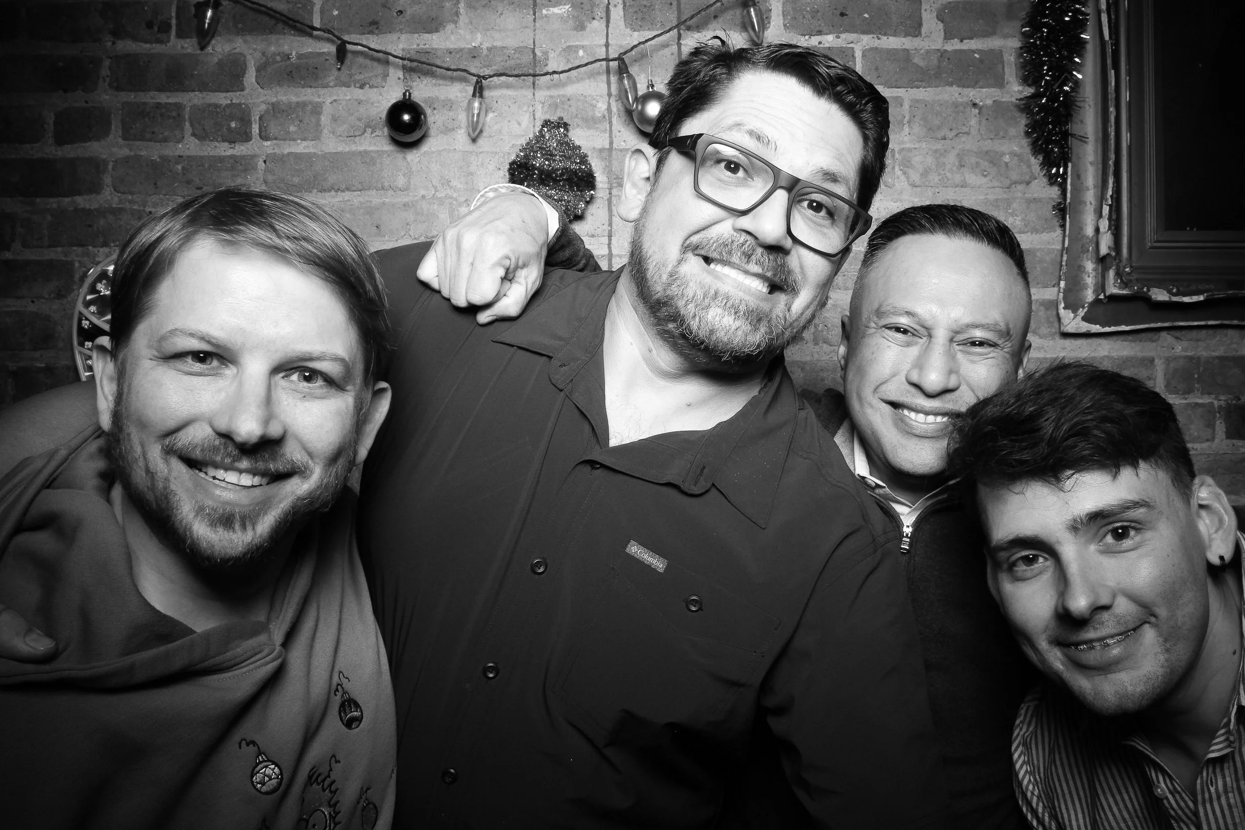 fotio-chicago-photobooth-vintage-bw--3.jpg