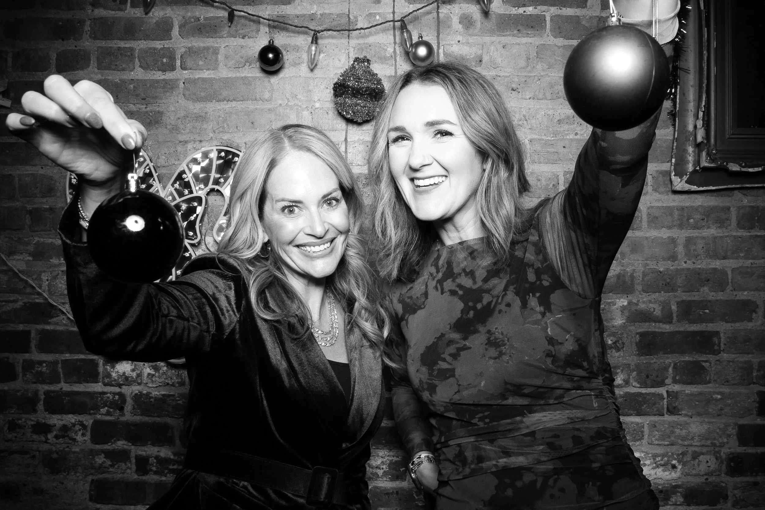 fotio-chicago-photobooth-vintage-bw--7.jpg