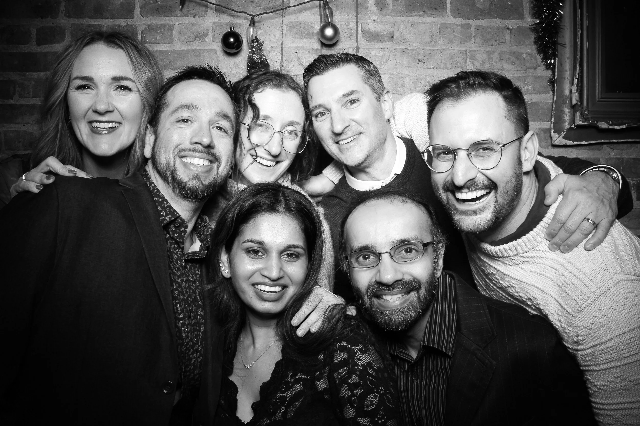 fotio-chicago-photobooth-vintage-bw--11.jpg