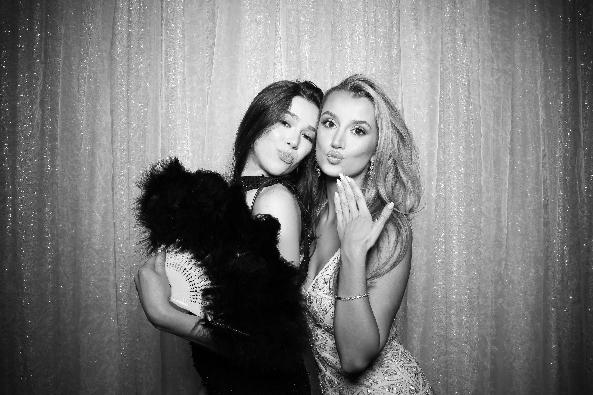 fotio-chicago-photobooth-vintage-bw--5.jpg