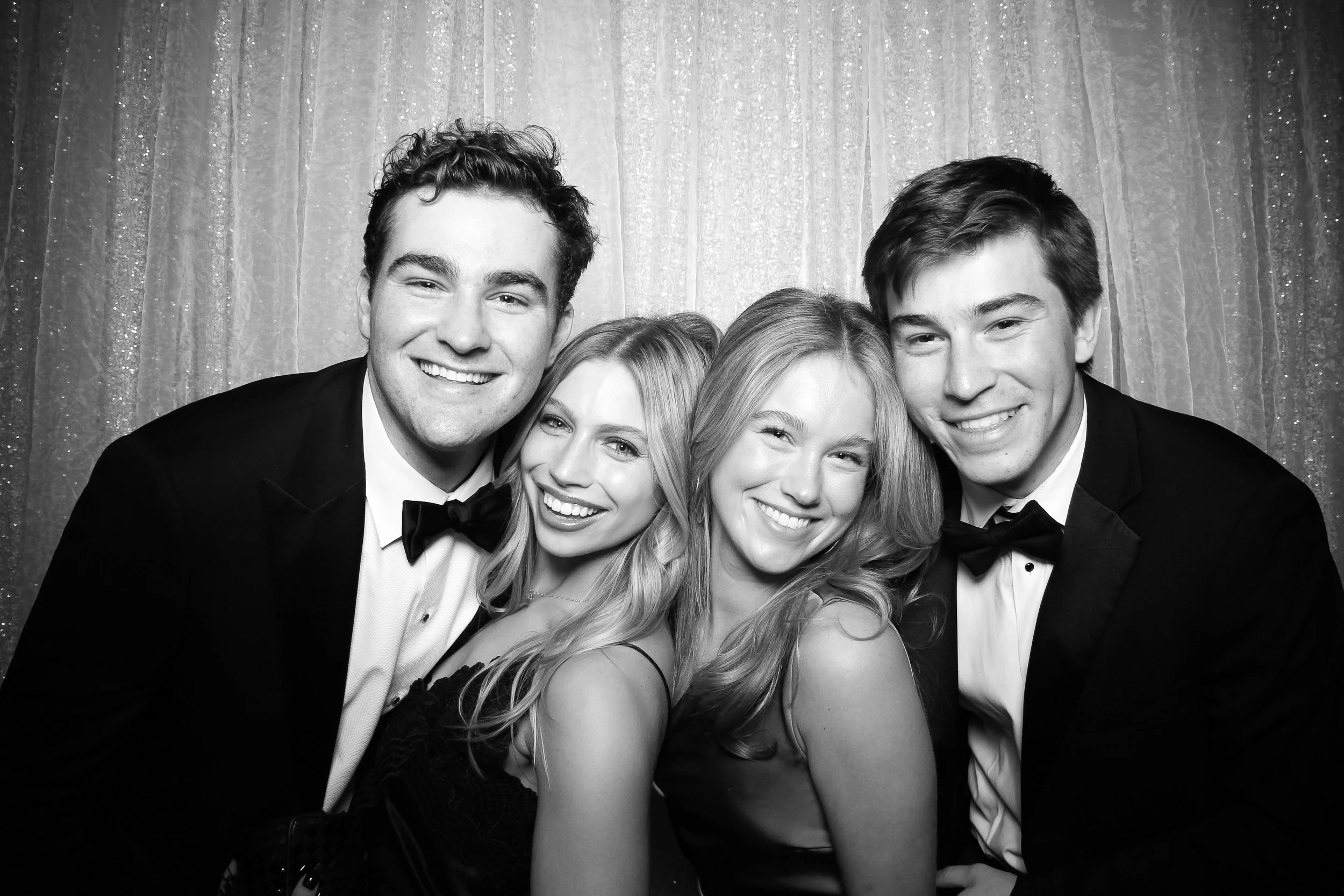 fotio-chicago-photobooth-vintage-bw--15.jpg