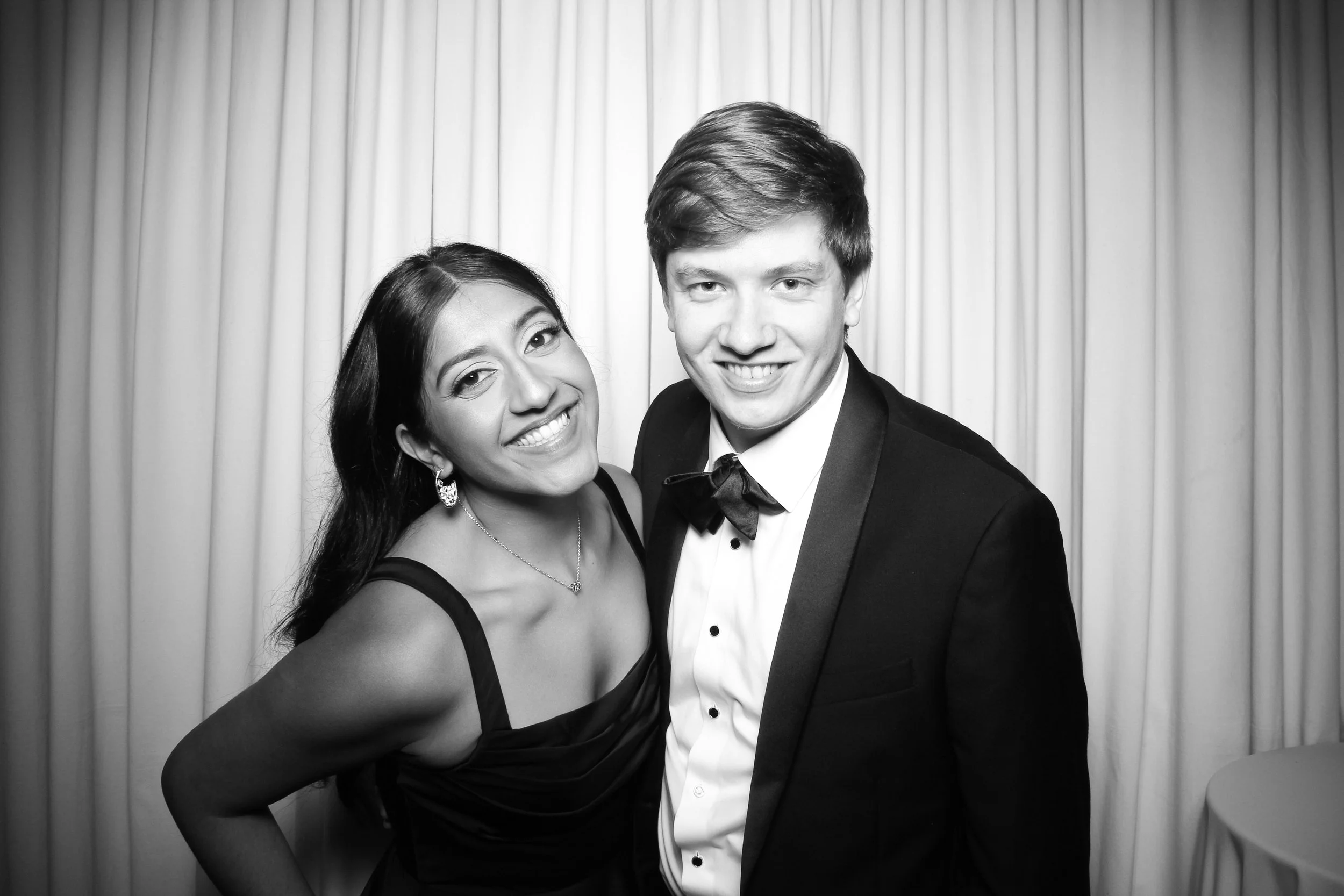 The_Rookery_Glam_Booth_Chicago_Historic_Wedding_Venue_004.jpg