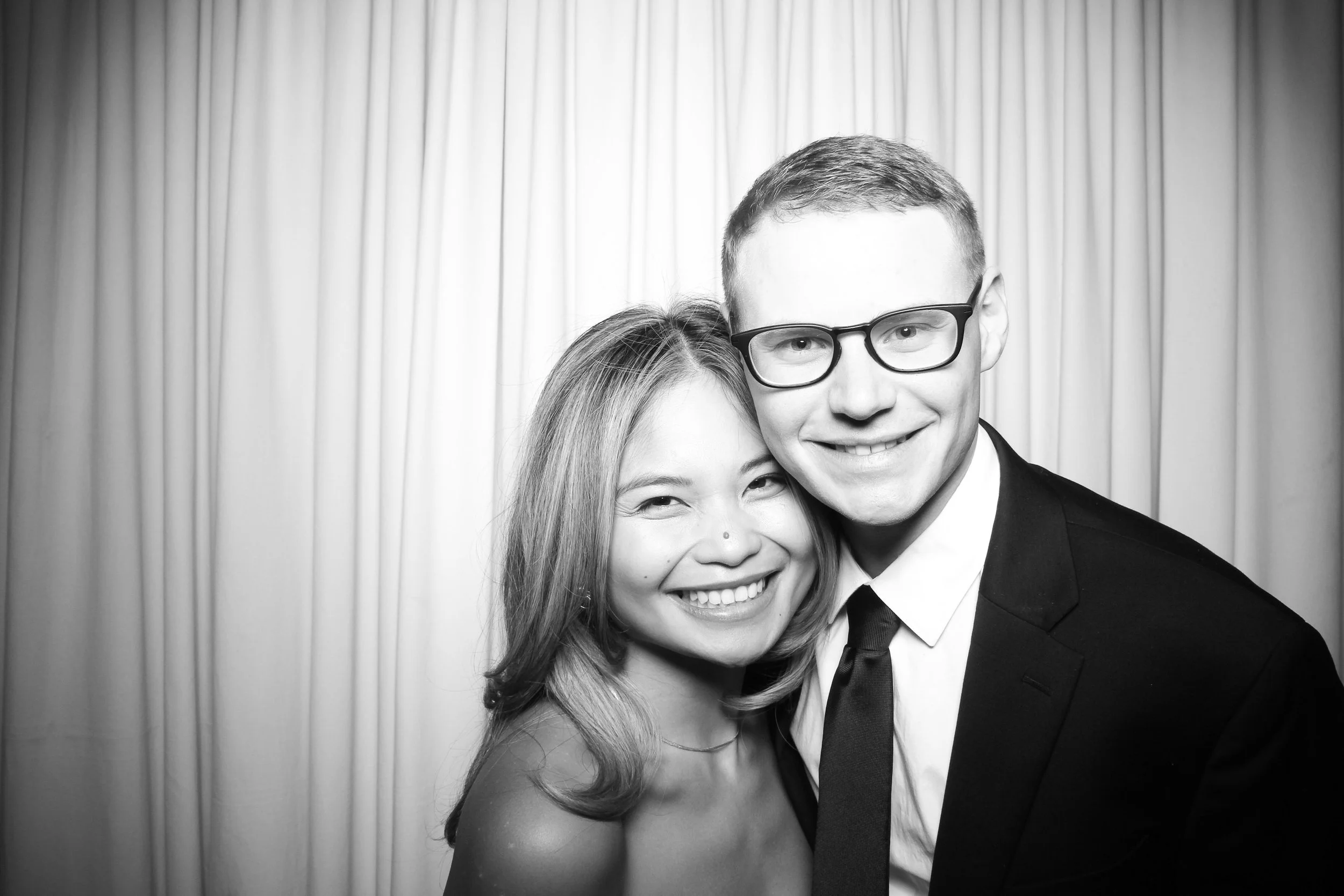 The_Rookery_Glam_Booth_Chicago_Historic_Wedding_Venue_008.jpg
