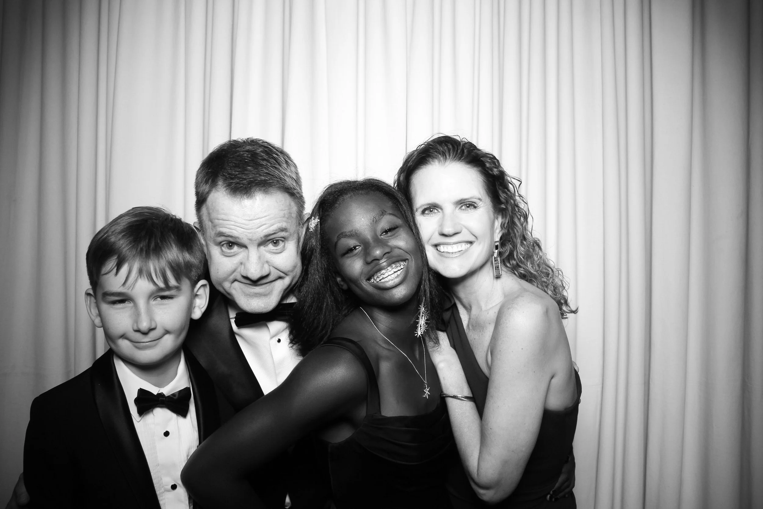 The_Rookery_Glam_Booth_Chicago_Historic_Wedding_Venue_014.jpg