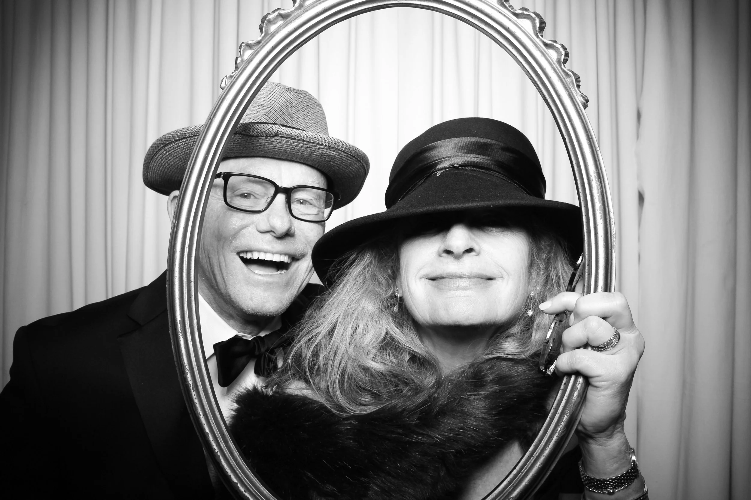 The_Rookery_Glam_Booth_Chicago_Historic_Wedding_Venue_020.jpg