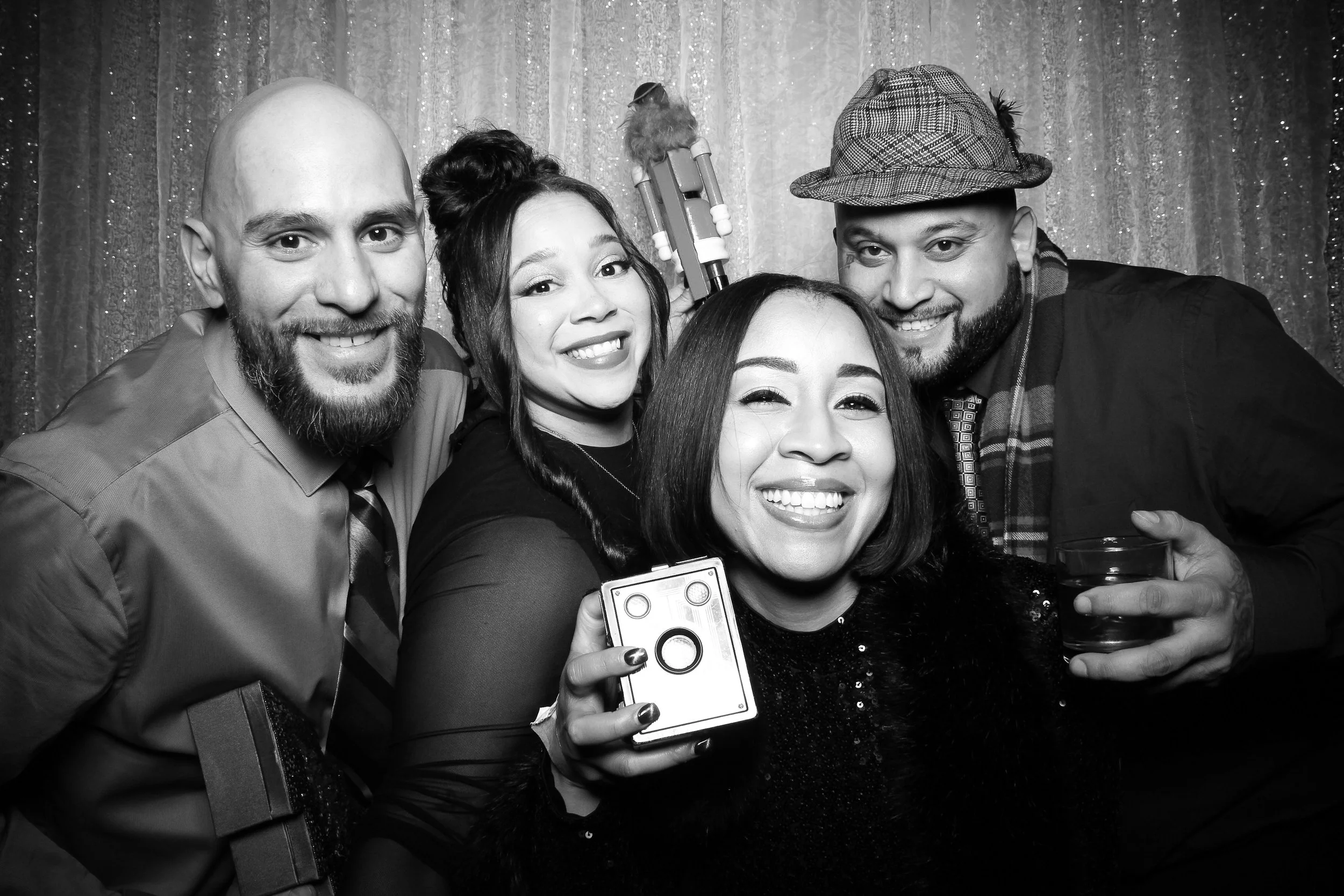 fotio-chicago-photobooth-vintage-bw--6.jpg