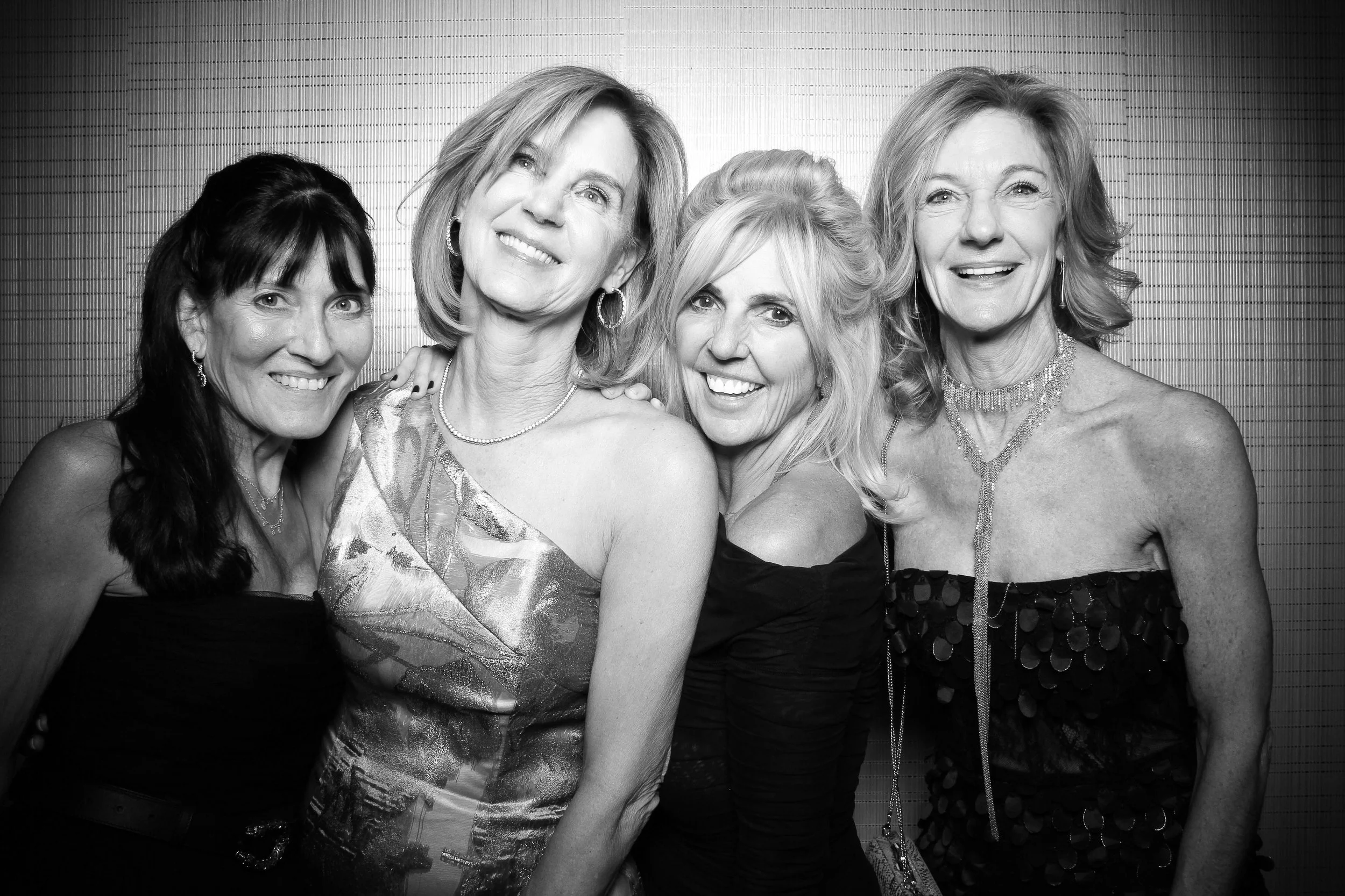fotio-chicago-photobooth-vintage-bw-ritz-carlton-1.jpg