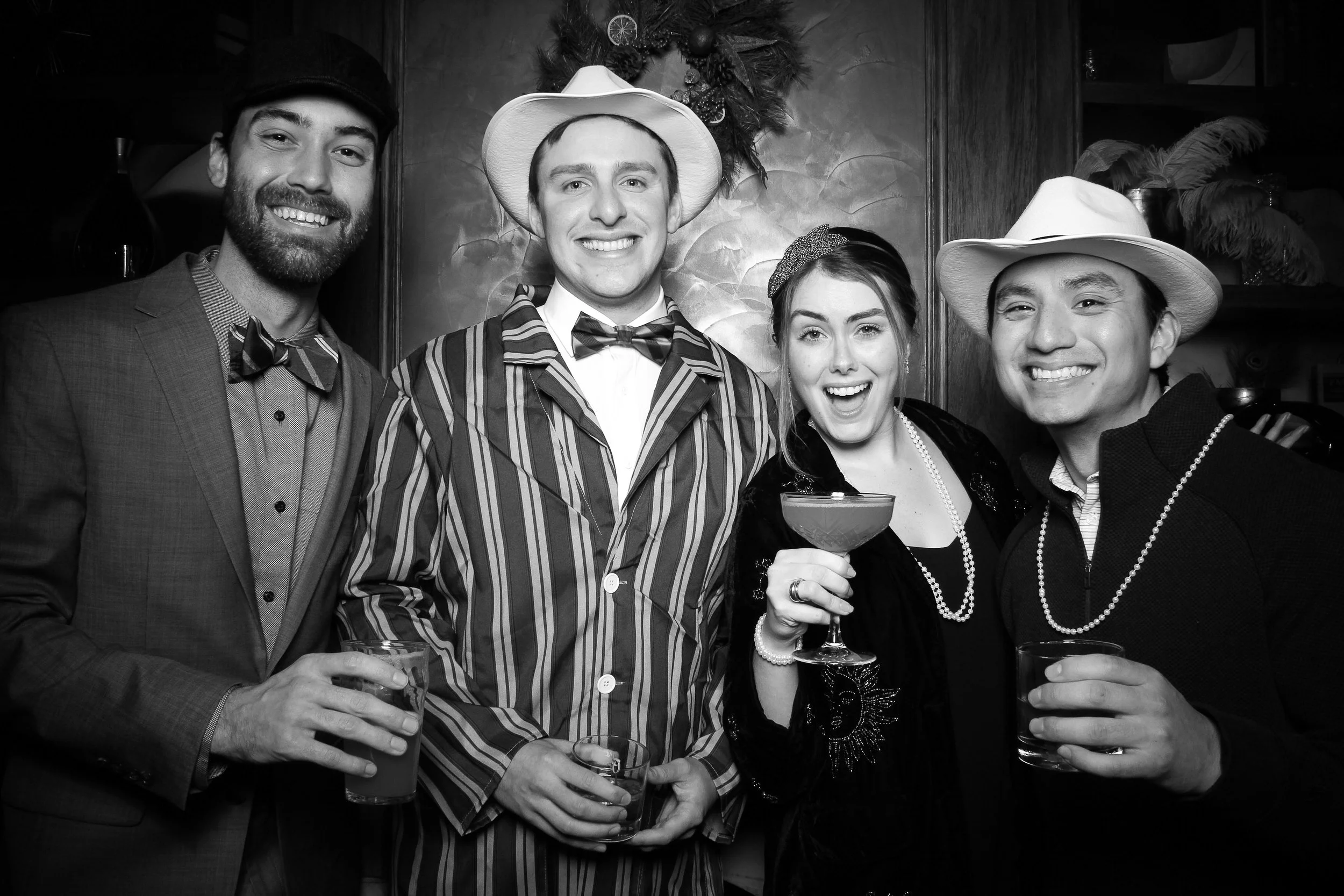fotio-chicago-photobooth-vintage-bw-taste222-12.jpg