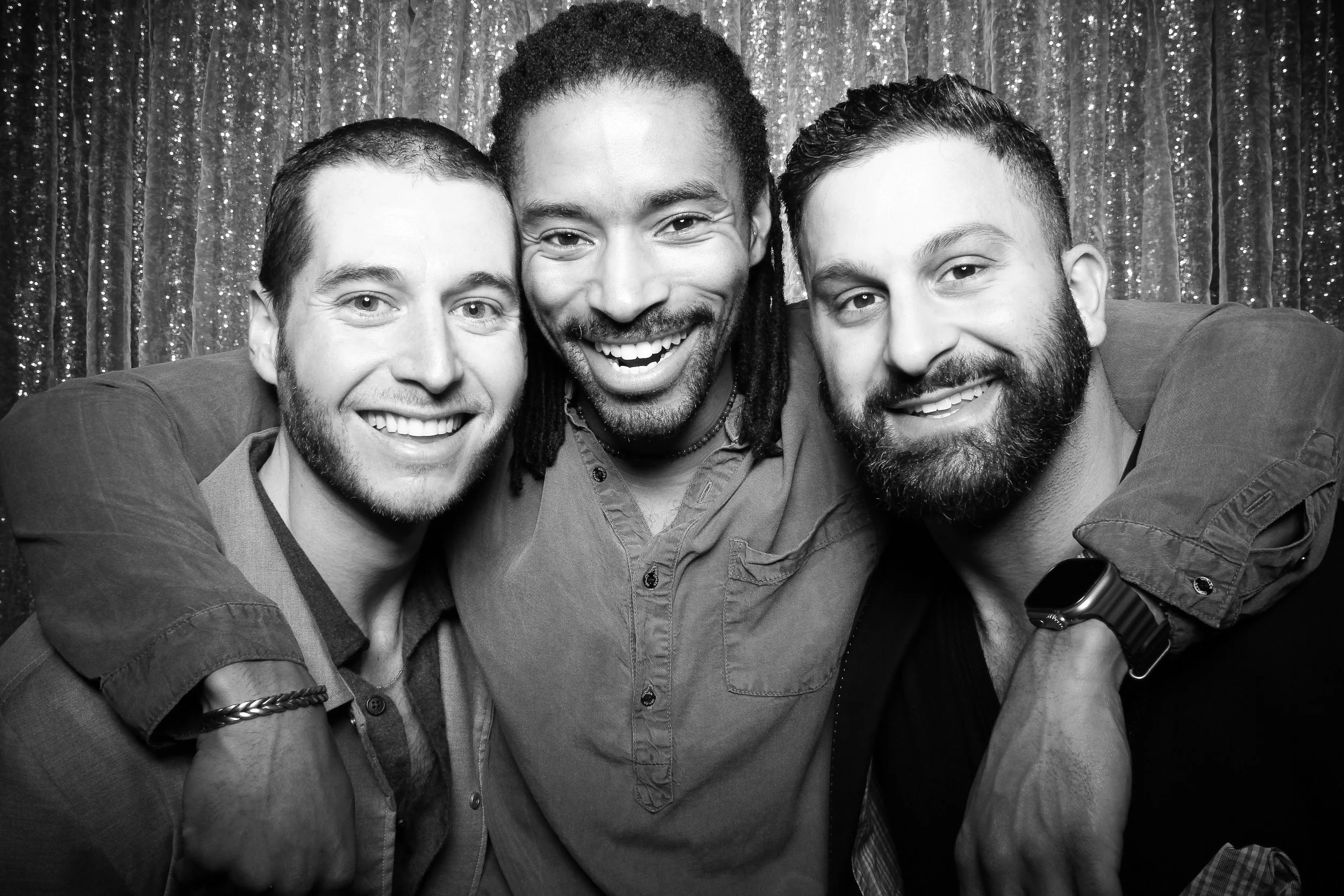 fotio-chicago-photobooth-vintage-bw-astorclub-6.jpg