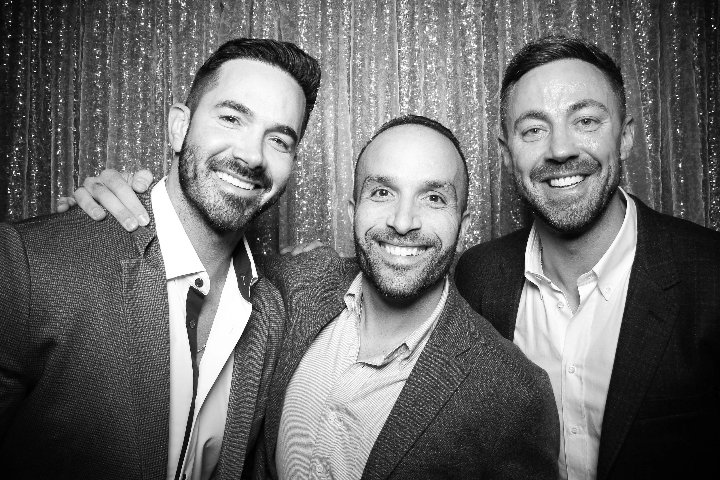 fotio-chicago-photobooth-vintage-bw-astorclub-8.jpg
