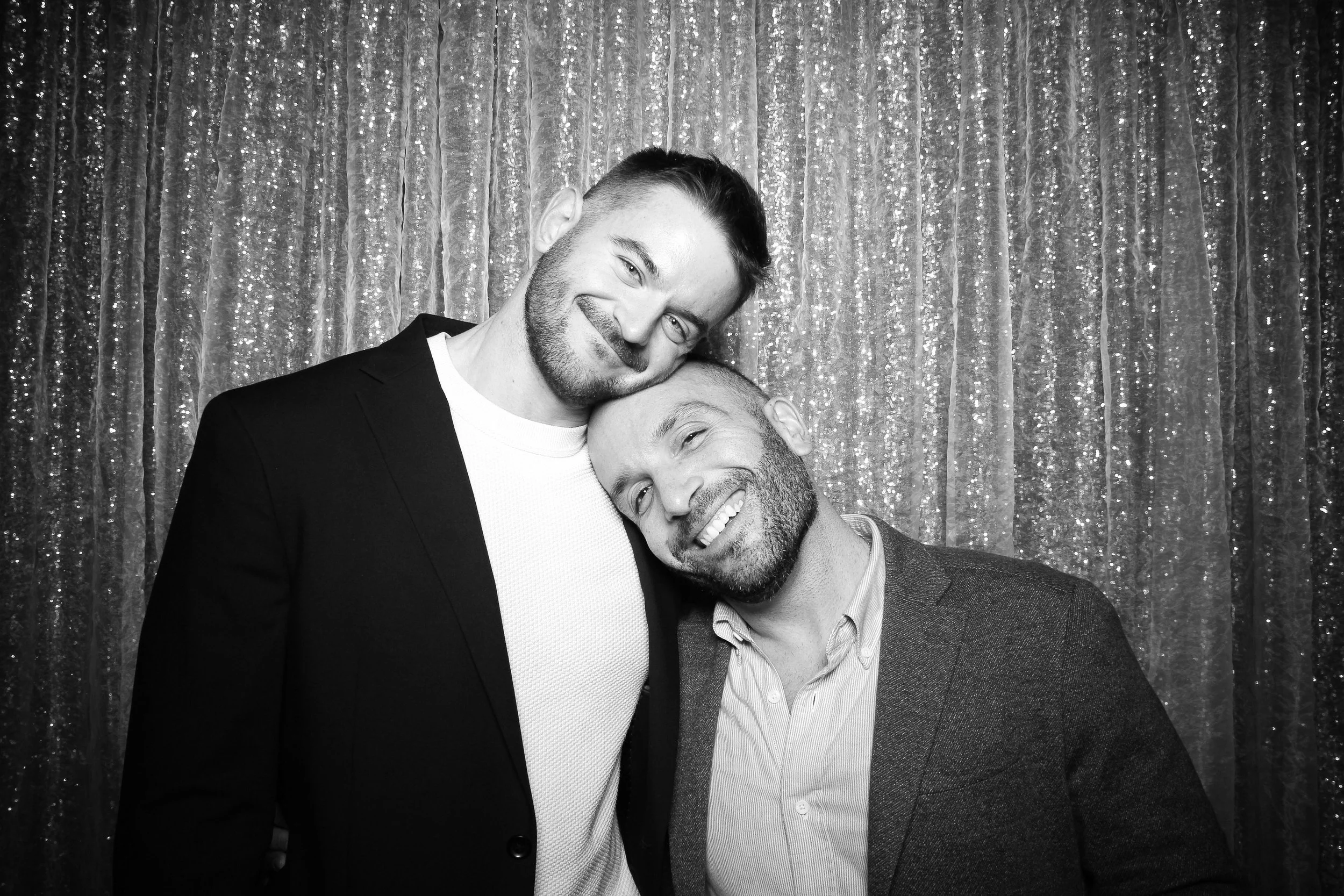 fotio-chicago-photobooth-vintage-bw-astorclub-16.jpg