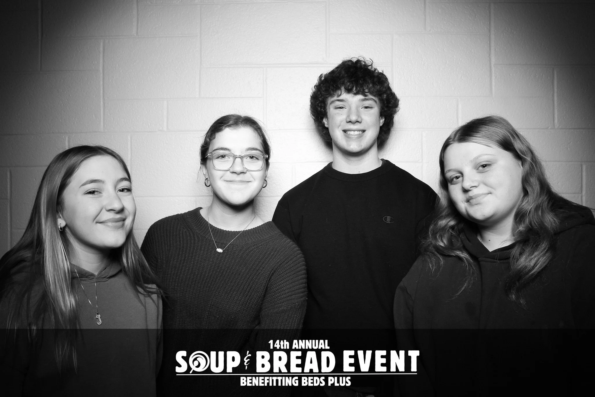 Fotio_Photo_Booth_Charity_Suburbs_Fundraiser_Countryside_Soup_Bread_Fun_Friends_Beds_05.jpg