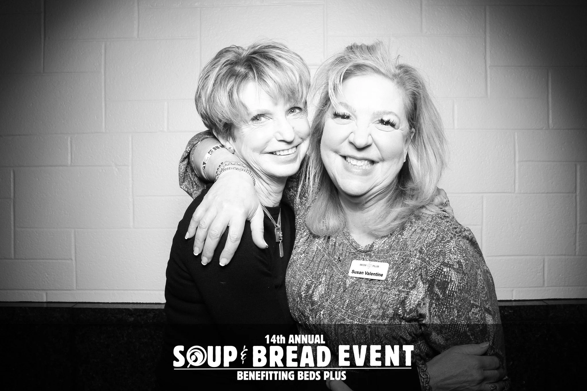 Fotio_Photo_Booth_Charity_Suburbs_Fundraiser_Countryside_Soup_Bread_Fun_Friends_Beds_22.jpg