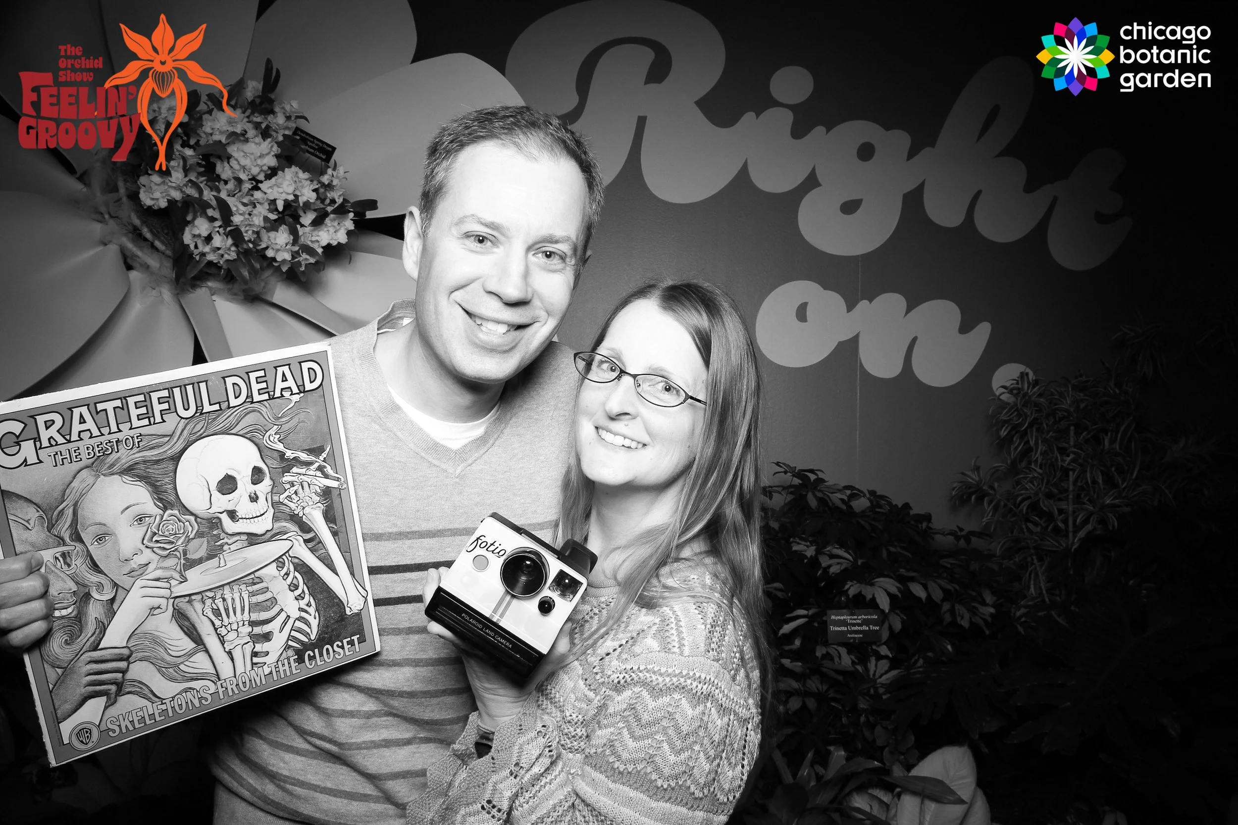 Chicago_Botanic_Garden_60s_70s_Wedding_Event_Photo_Booth_Chicago_006.jpg