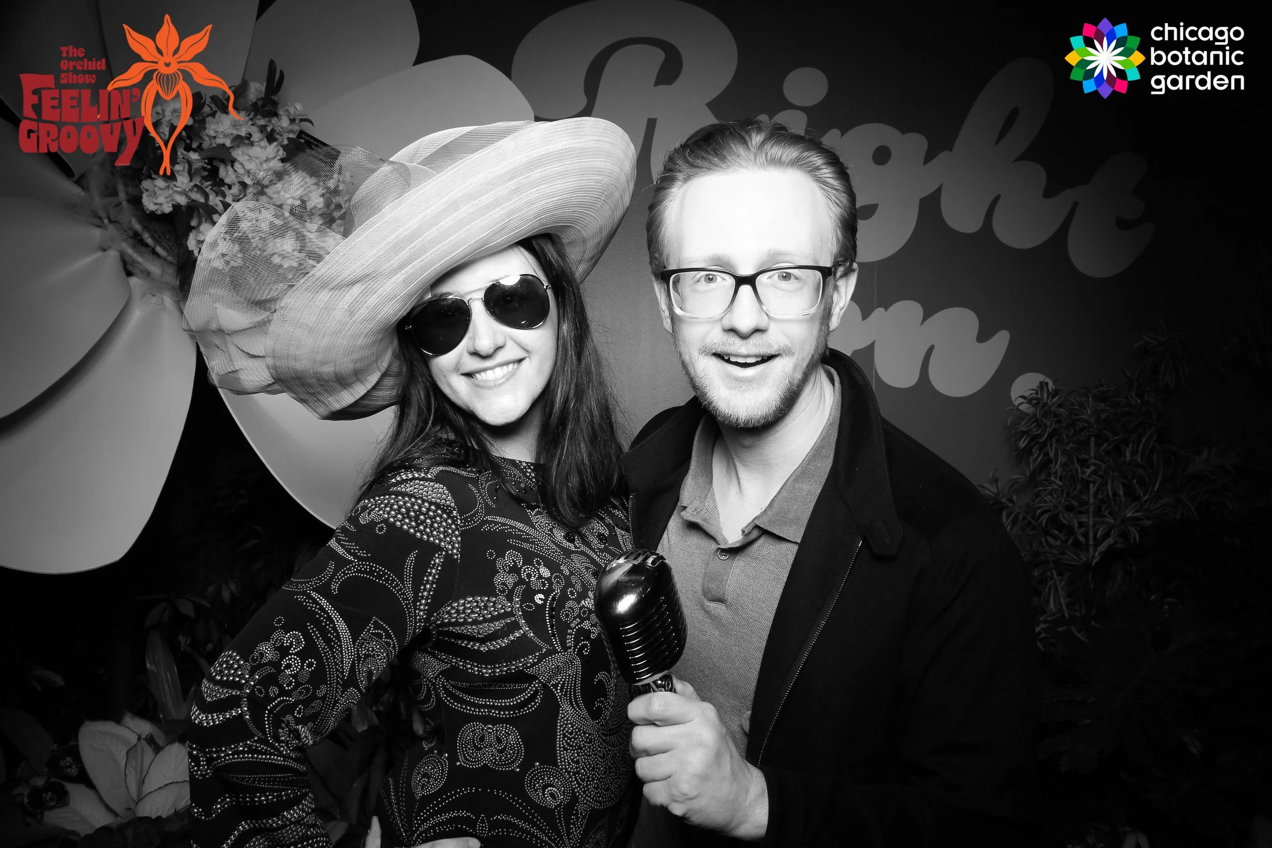 Chicago_Botanic_Garden_60s_70s_Wedding_Event_Photo_Booth_Chicago_020.jpg