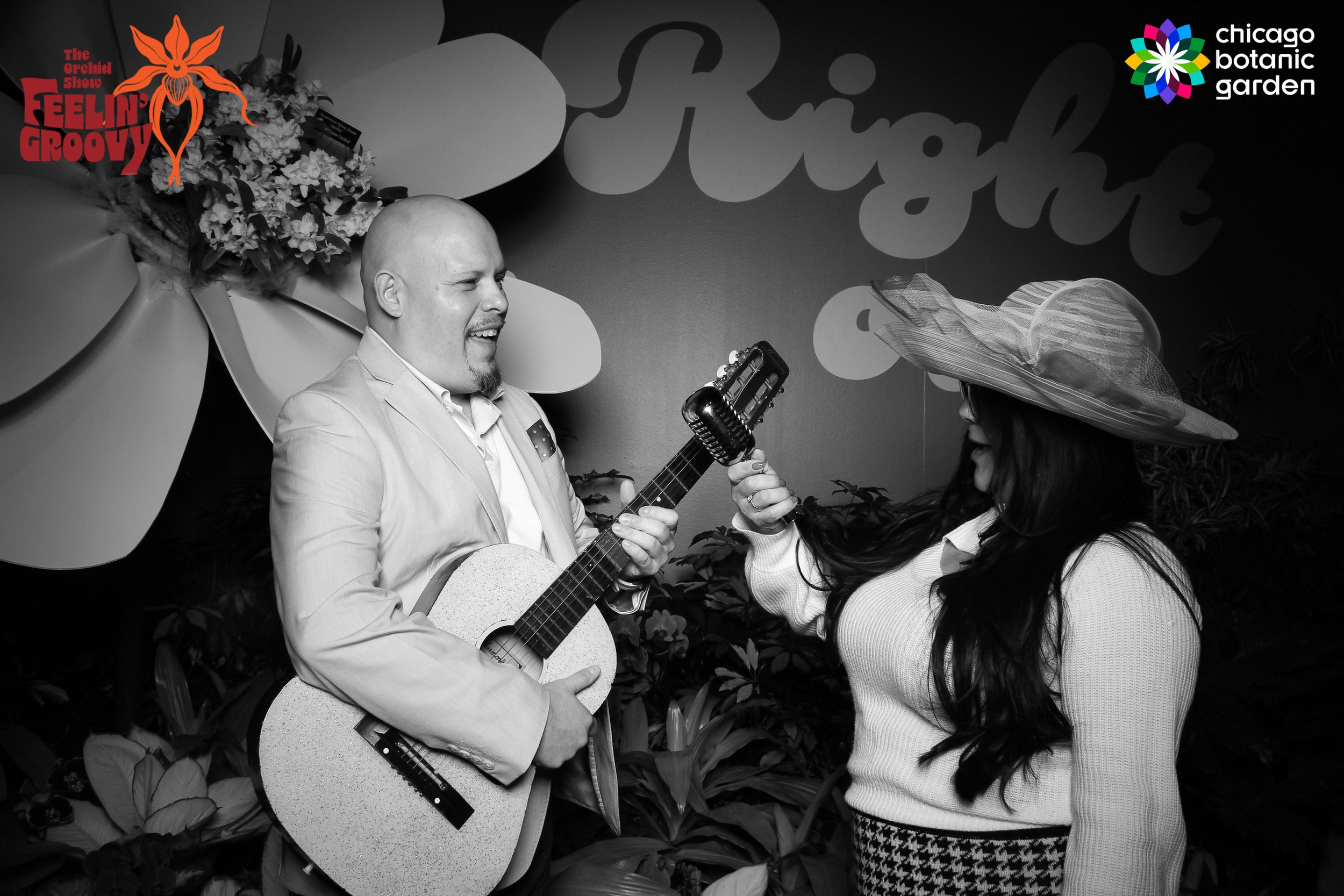 Chicago_Botanic_Garden_60s_70s_Wedding_Event_Photo_Booth_Chicago_021.jpg