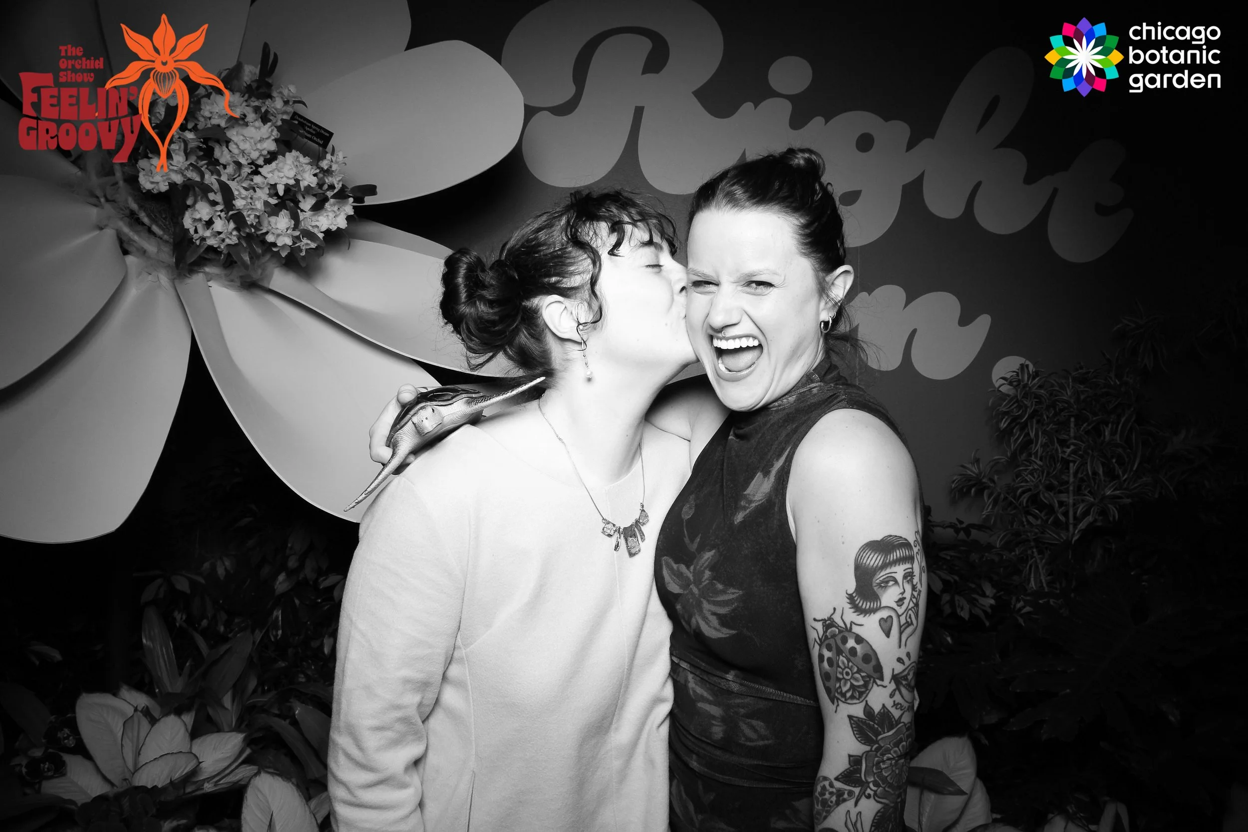 Chicago_Botanic_Garden_60s_70s_Wedding_Event_Photo_Booth_Chicago_026.jpg