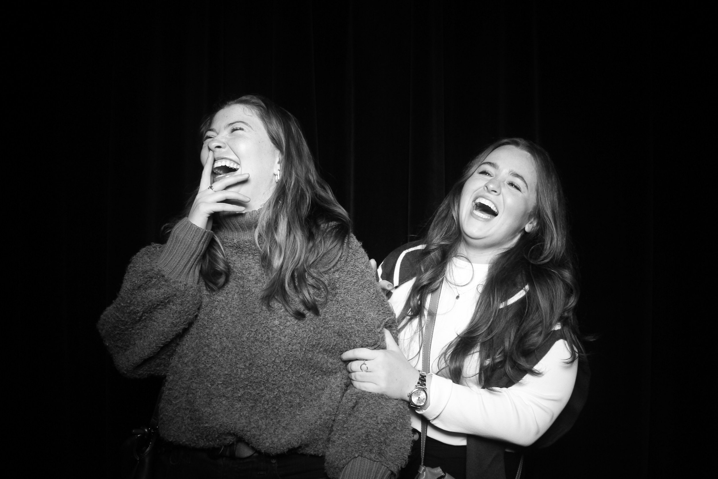 fotio-chicago-photobooth-vintage-bw-young-irish-12.jpg