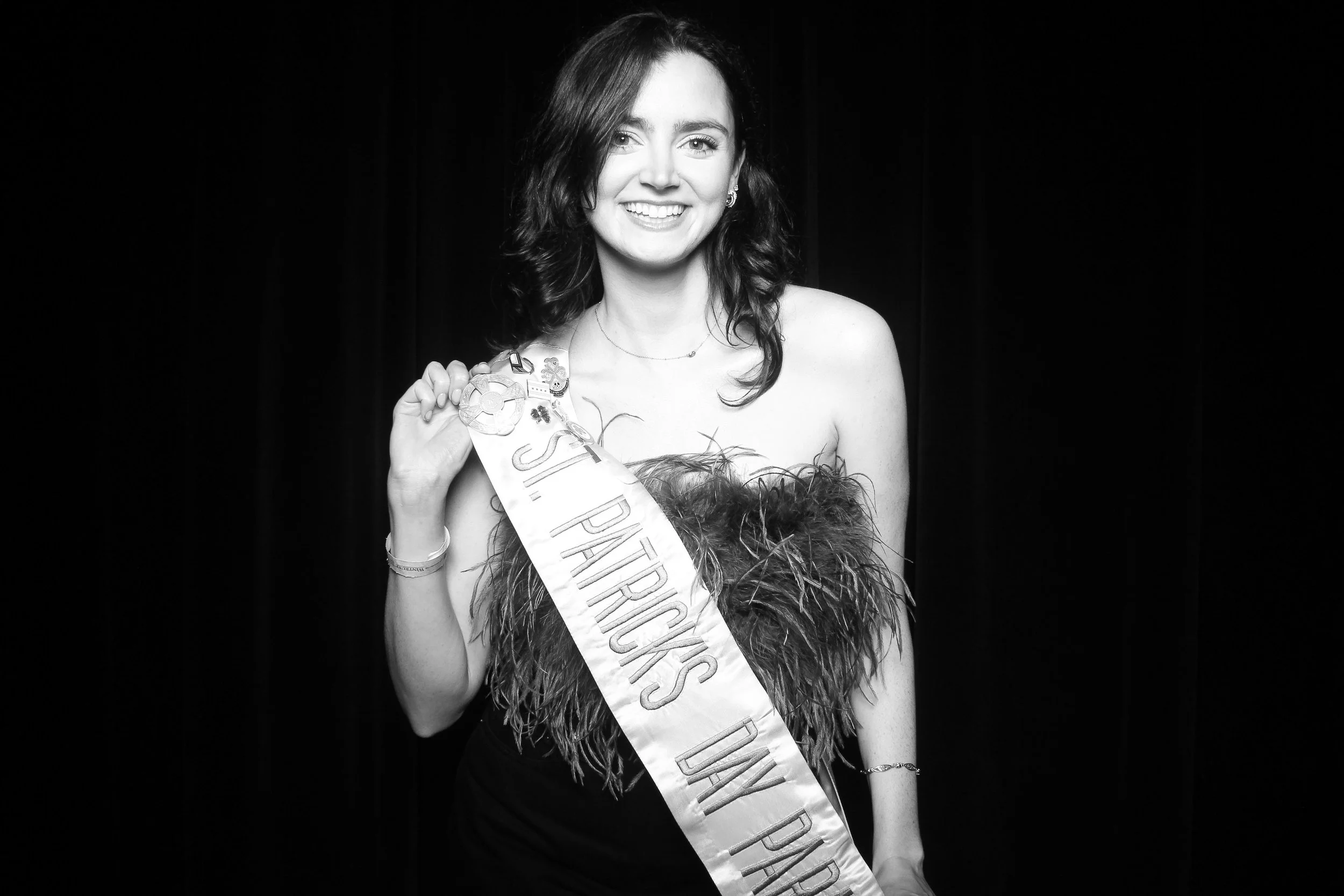 fotio-chicago-photobooth-vintage-bw-young-irish-15.jpg