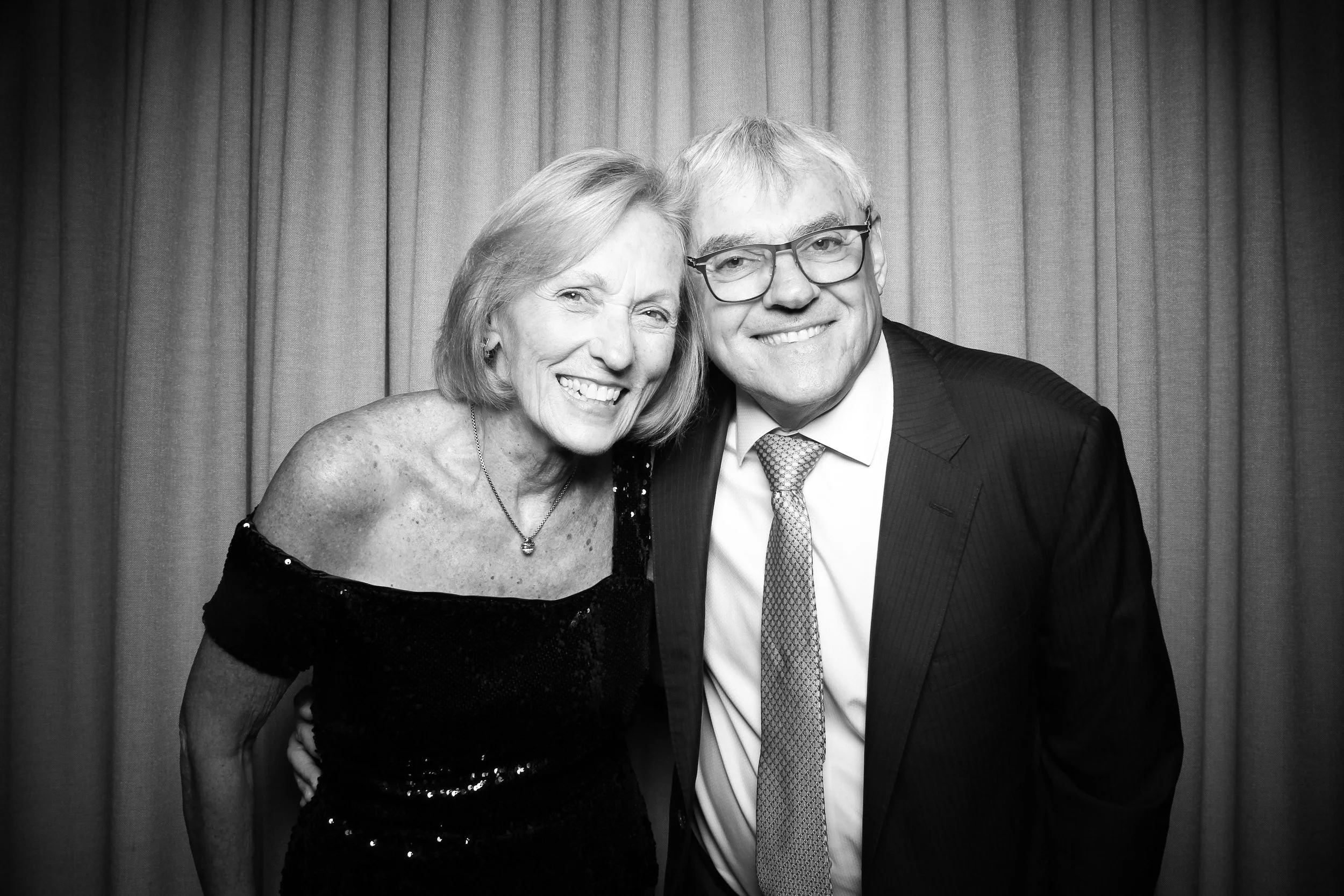 Wellsley_Chicago_Gala_Gatsby_Photo_Booth_001.jpg