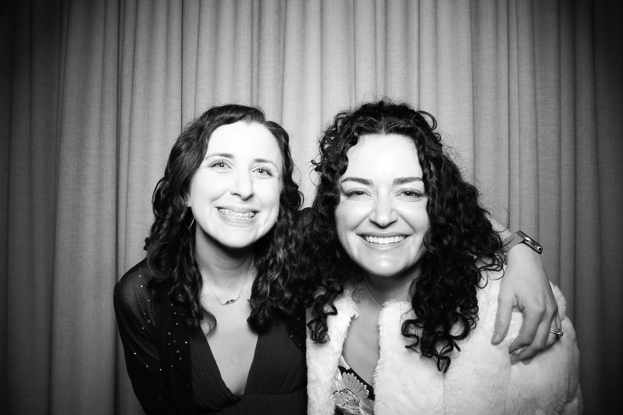 Wellsley_Chicago_Gala_Gatsby_Photo_Booth_003.jpg