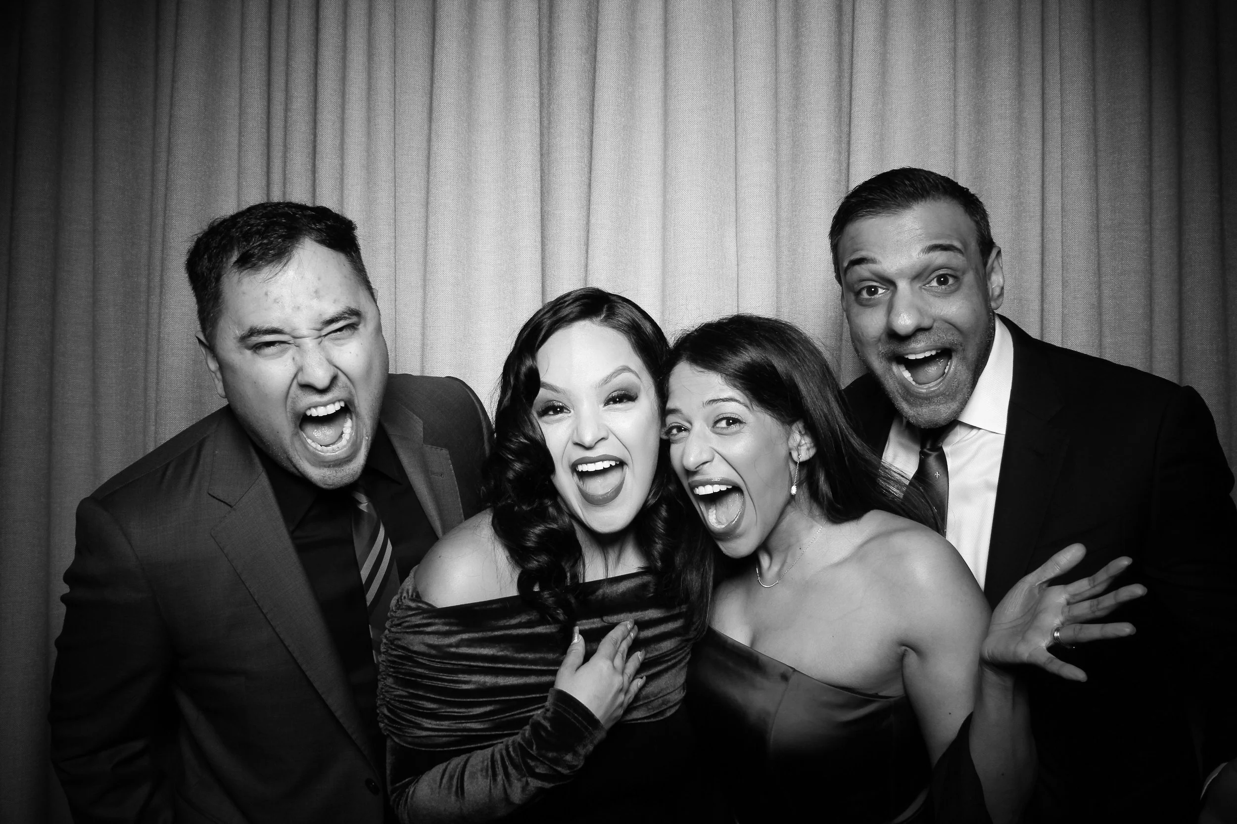 Wellsley_Chicago_Gala_Gatsby_Photo_Booth_005.jpg