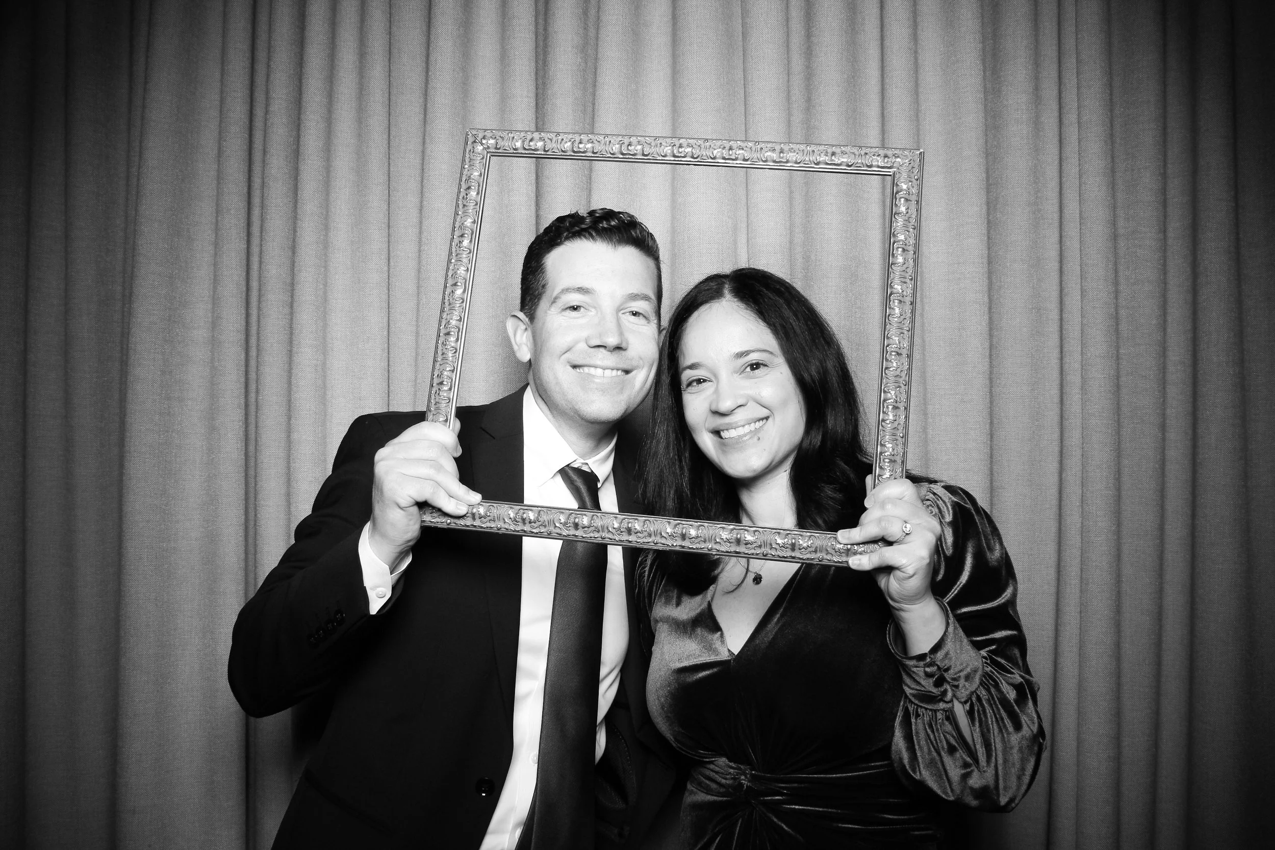 Wellsley_Chicago_Gala_Gatsby_Photo_Booth_008.jpg