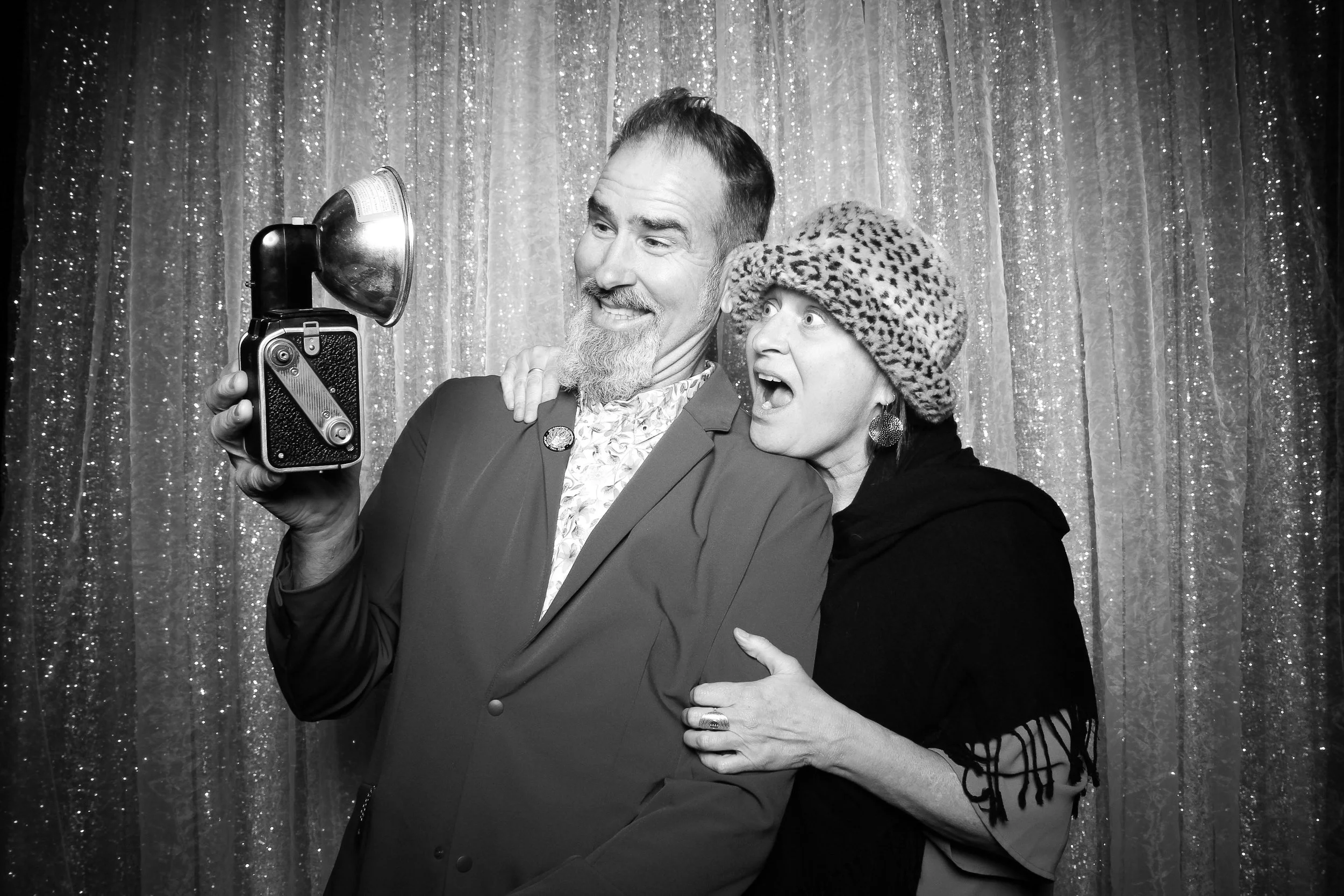 fotio-chicago-photobooth-vintage-bw-joes-rosemont-4.jpg