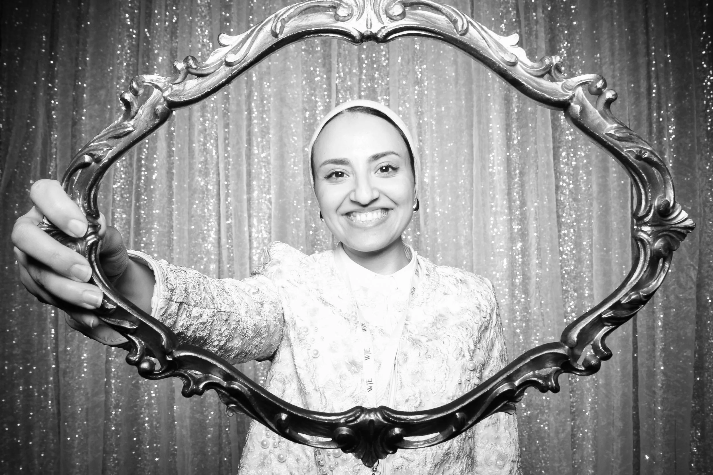 fotio-chicago-photobooth-vintage-bw-joes-rosemont-8.jpg