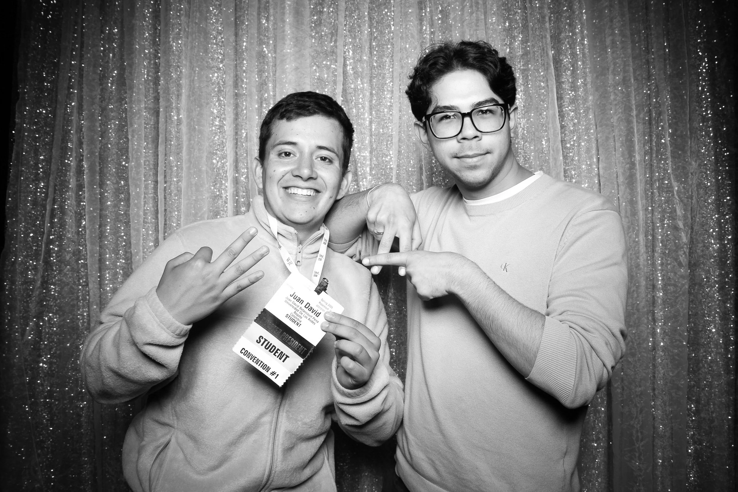 fotio-chicago-photobooth-vintage-bw-joes-rosemont-10.jpg