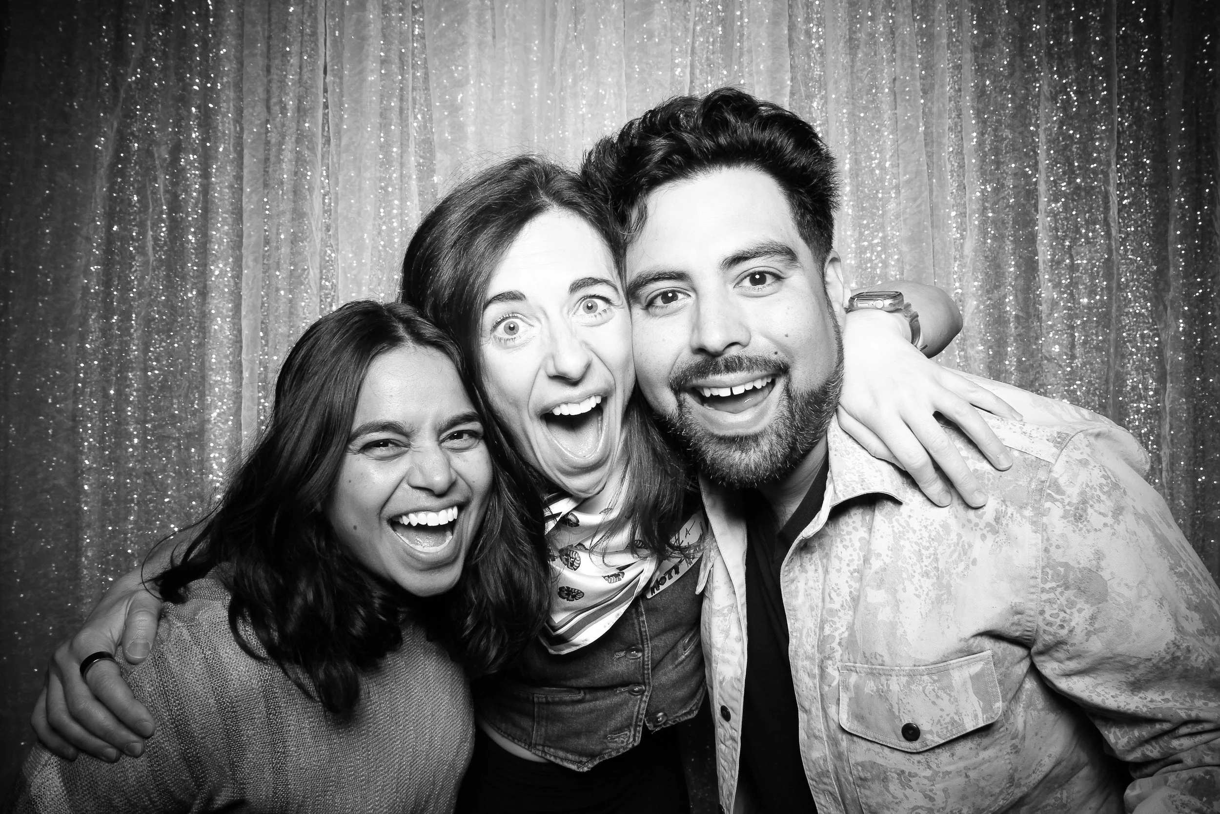 fotio-chicago-photobooth-vintage-bw-5.jpg