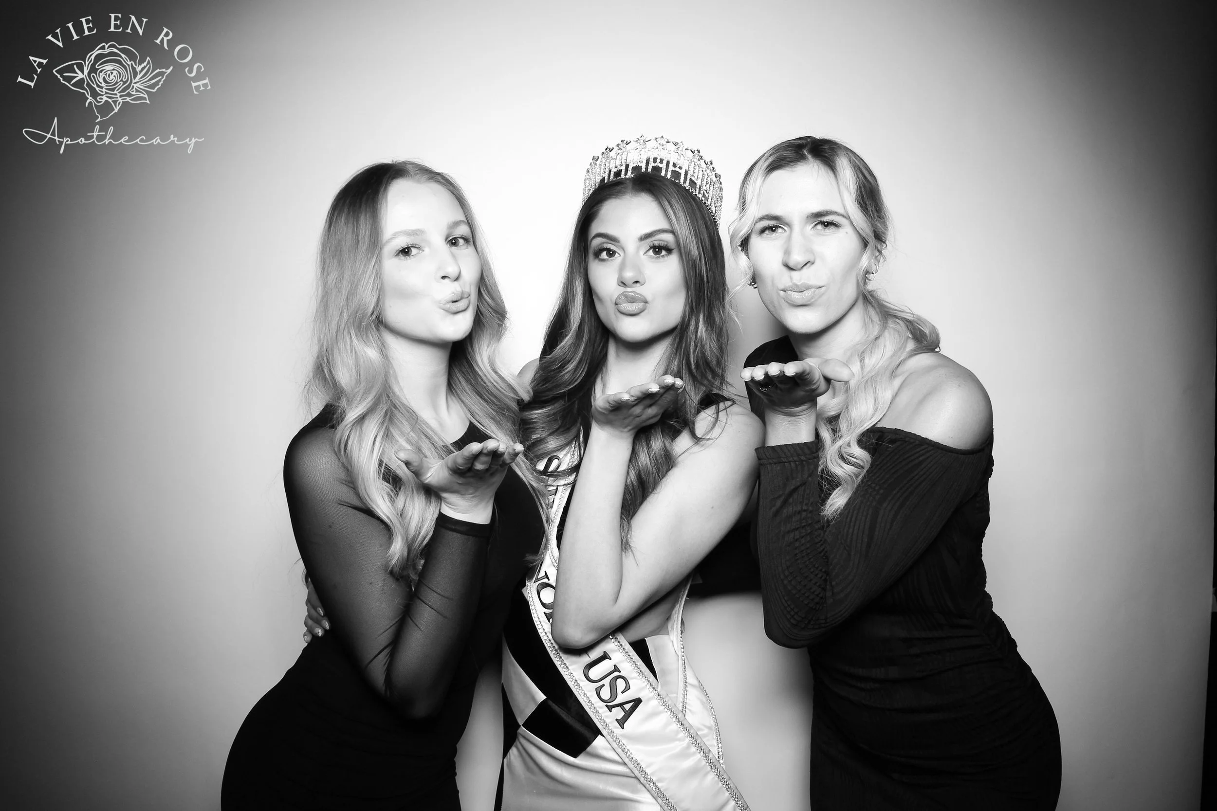 Chicago_Glam_Booth_Session_Kardashian_Lighting_008.jpg