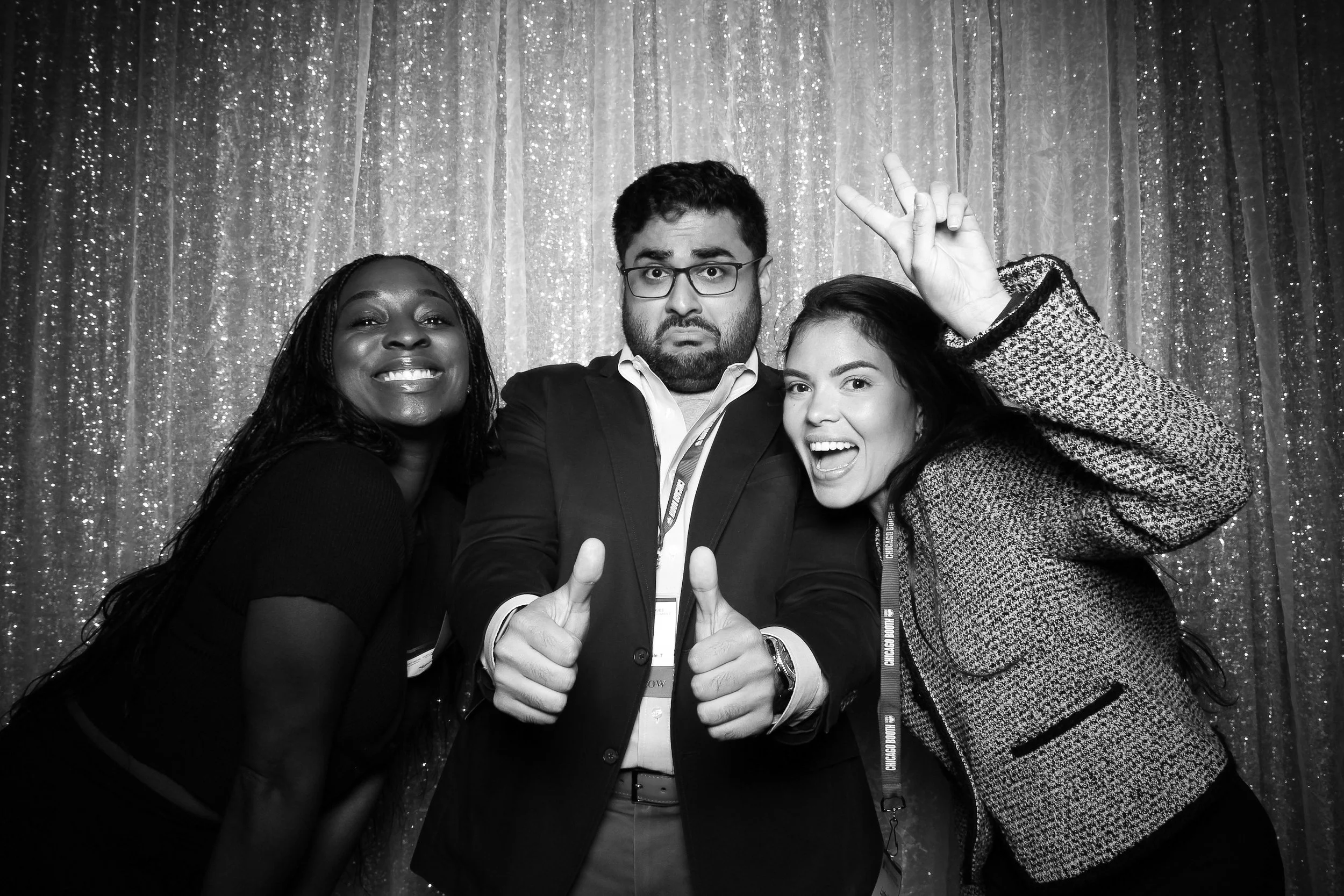 fotio-photobooth-chicago-vintage-bw-langham-2.jpg
